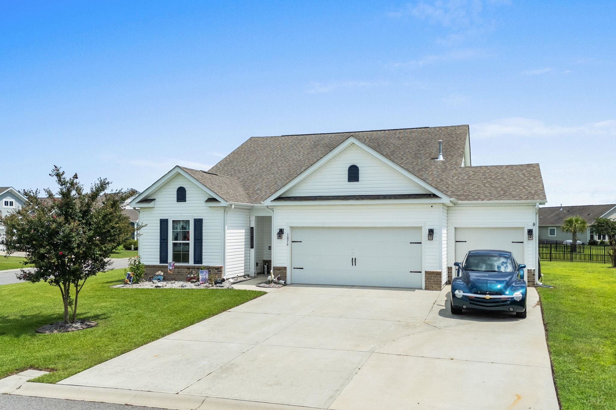 1076 Caprisia Loop Property Photo 60