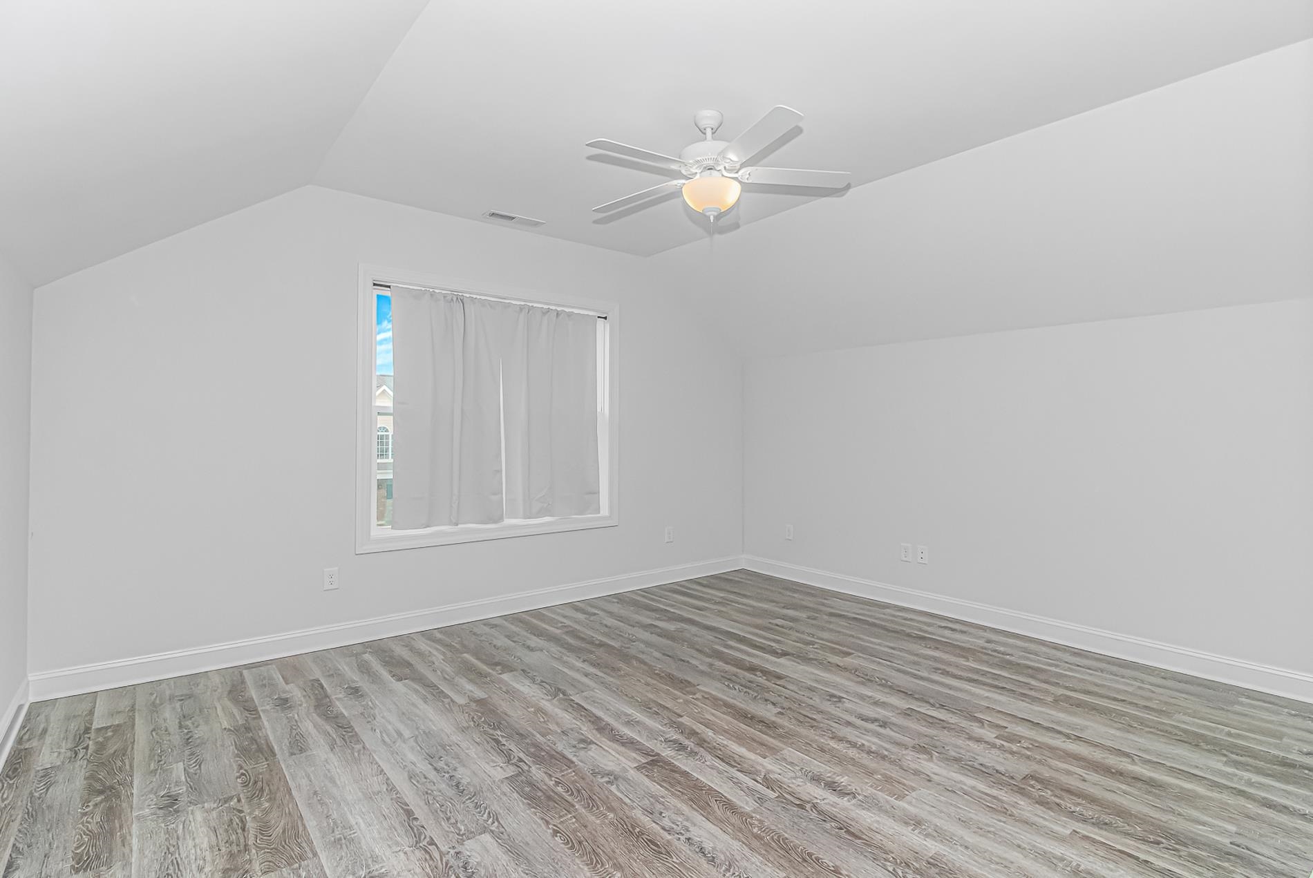 936 Shipmaster Ave. Property Photo 26