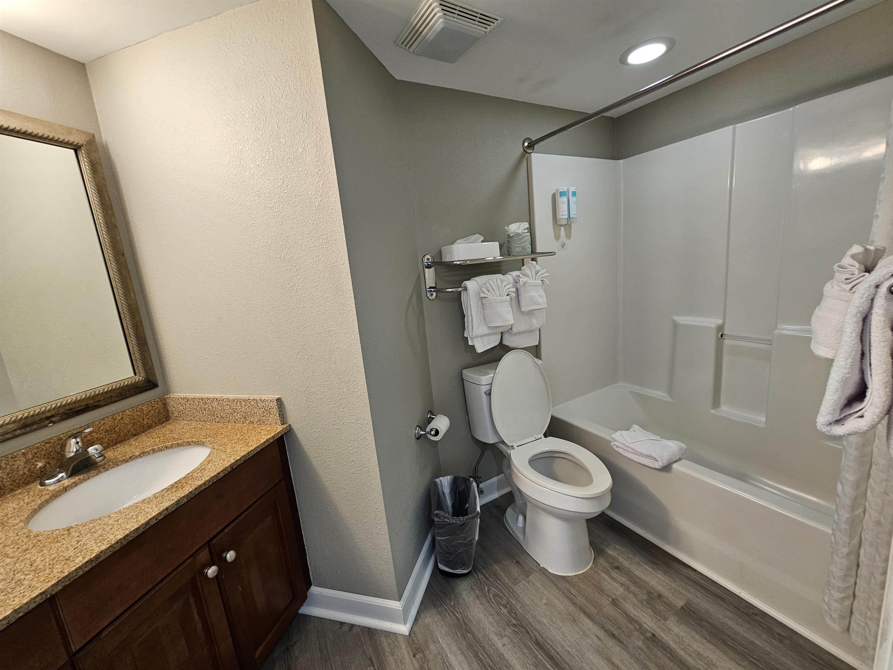 5200 N Ocean Blvd. Property Photo 19