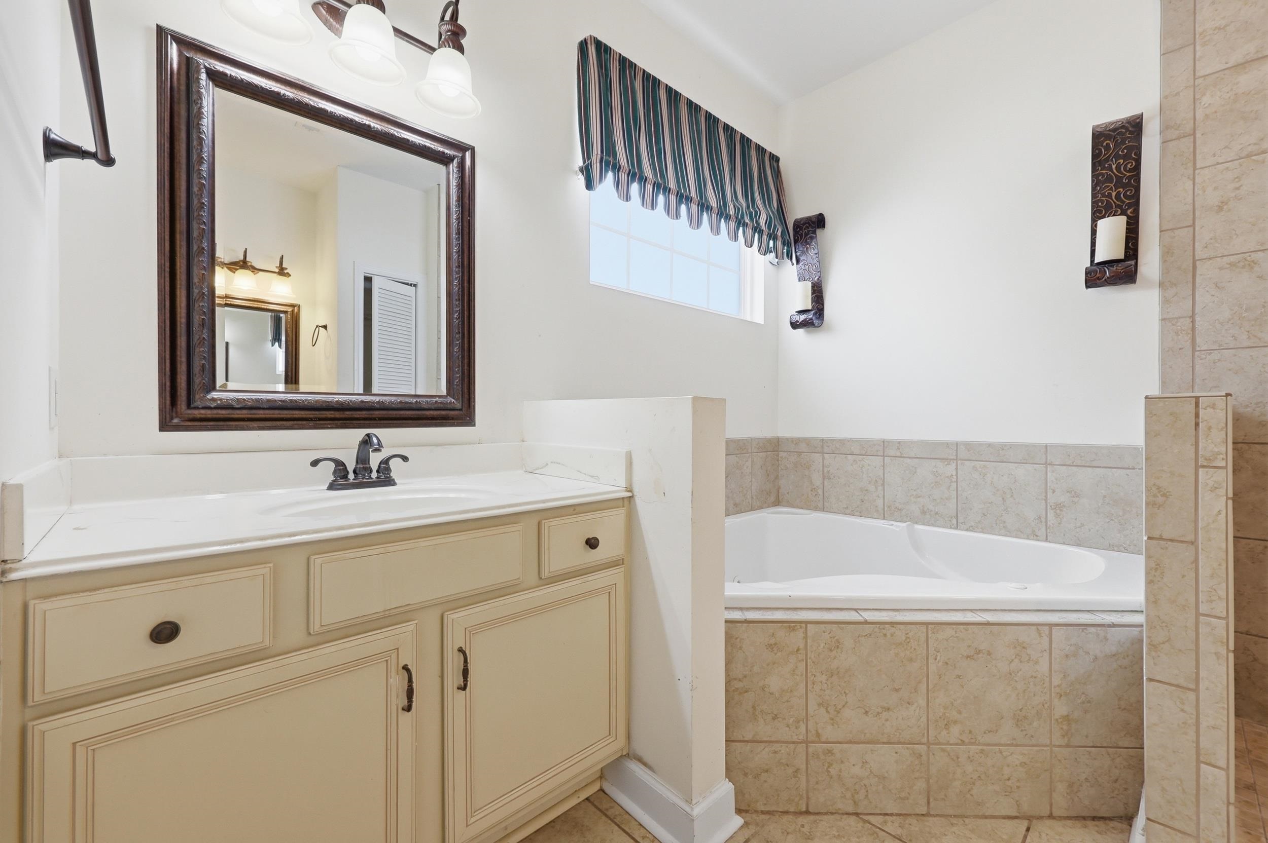 364 Capers Creek Dr. Property Photo 15