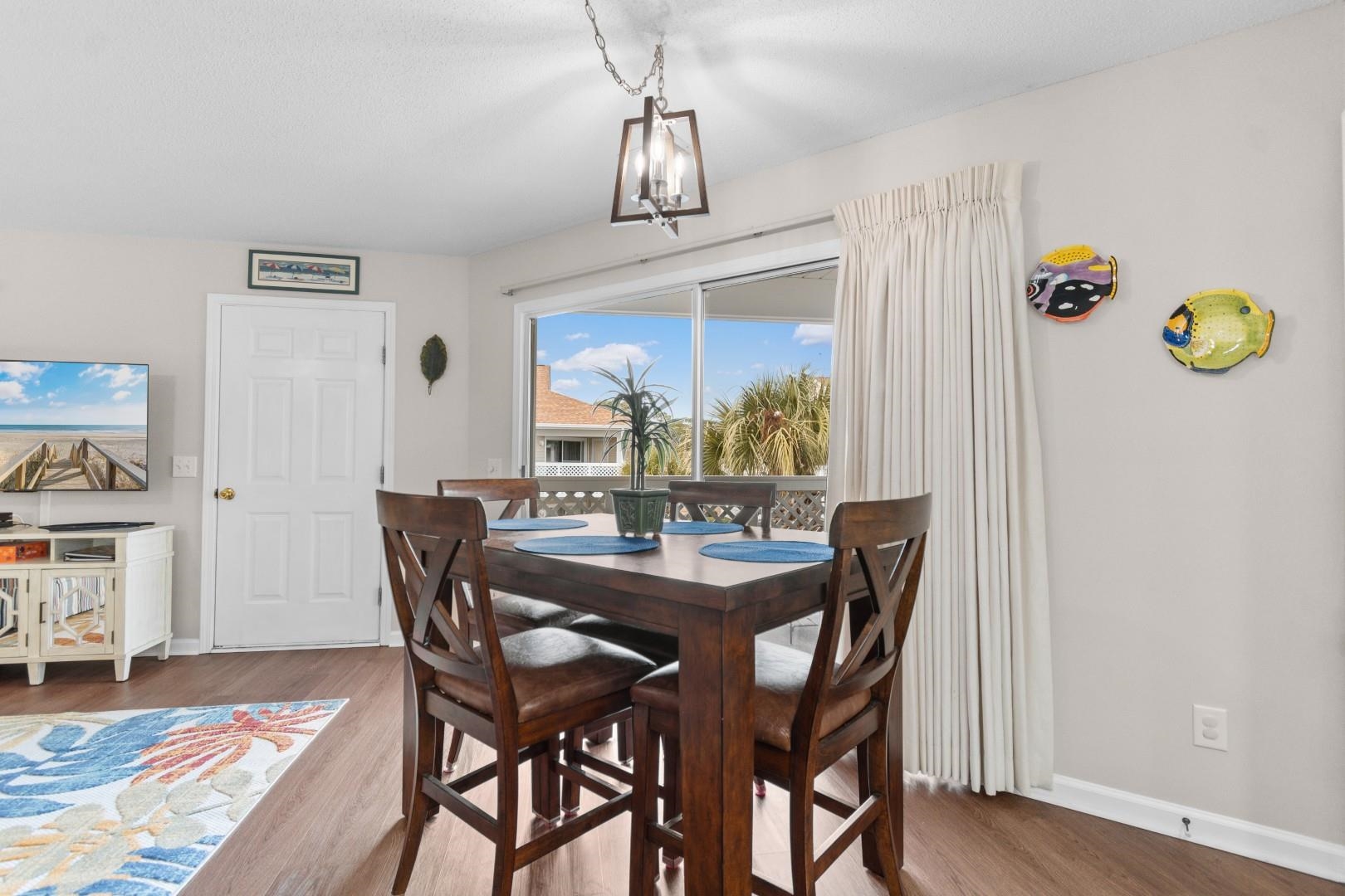 300 Shorehaven Dr. Property Photo 10
