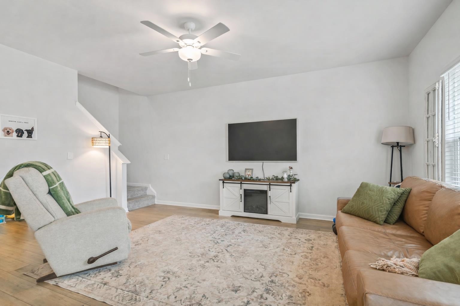 415 Mcgarry Dr. Property Photo 10