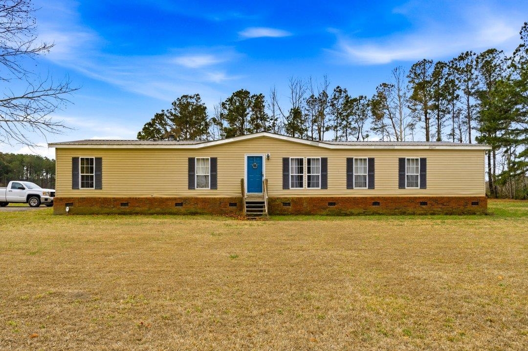 6049 Highway 389 Property Photo 1