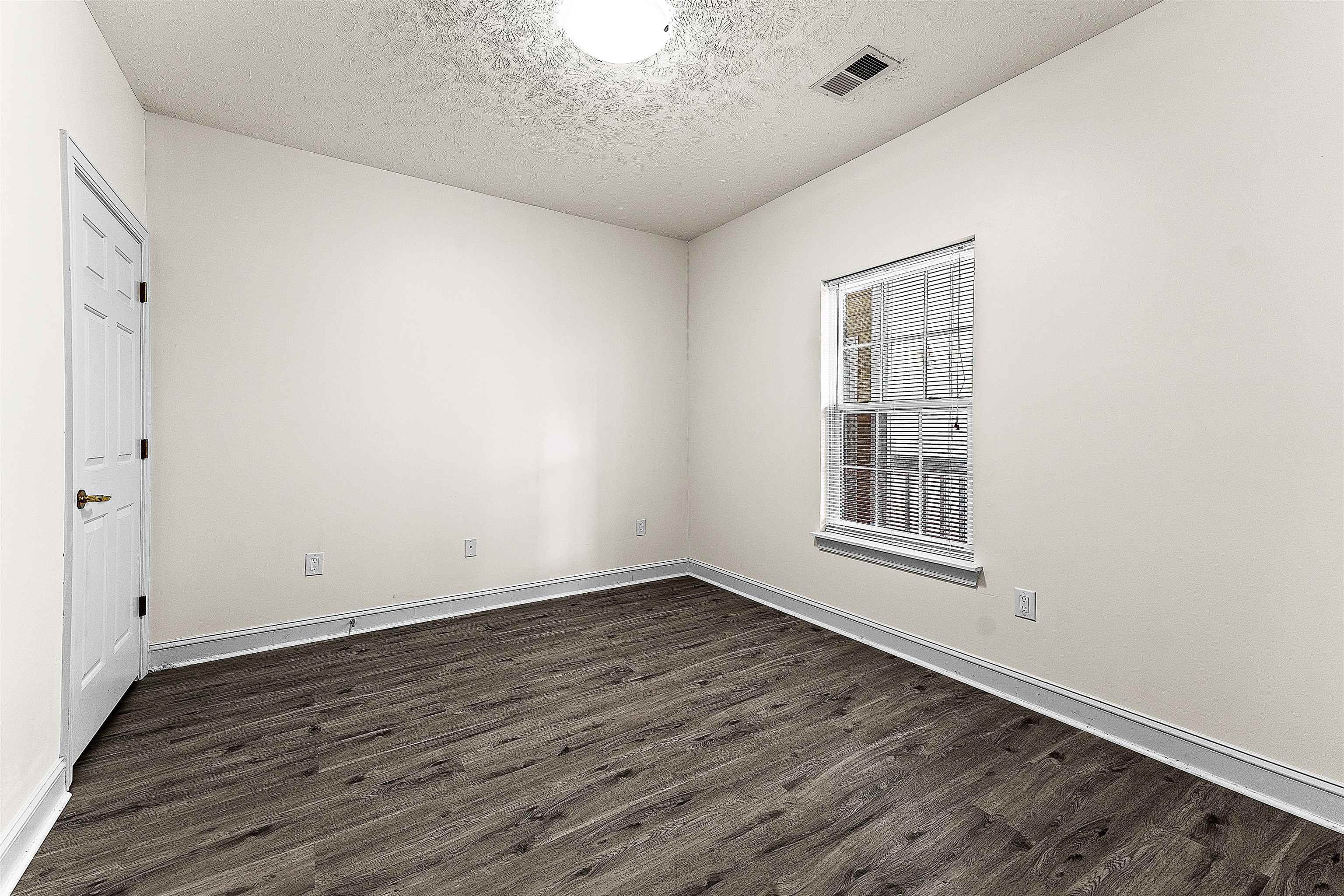 6010 Windsor Green Way Property Photo 26