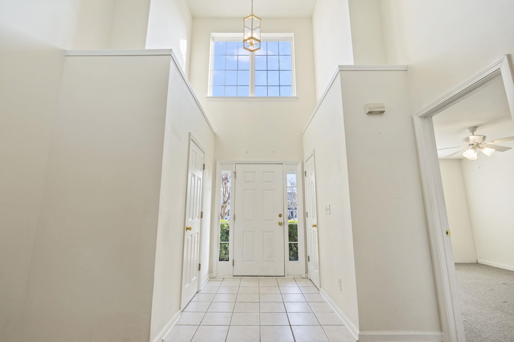 909 Barn Owl Ct. Property Photo 5