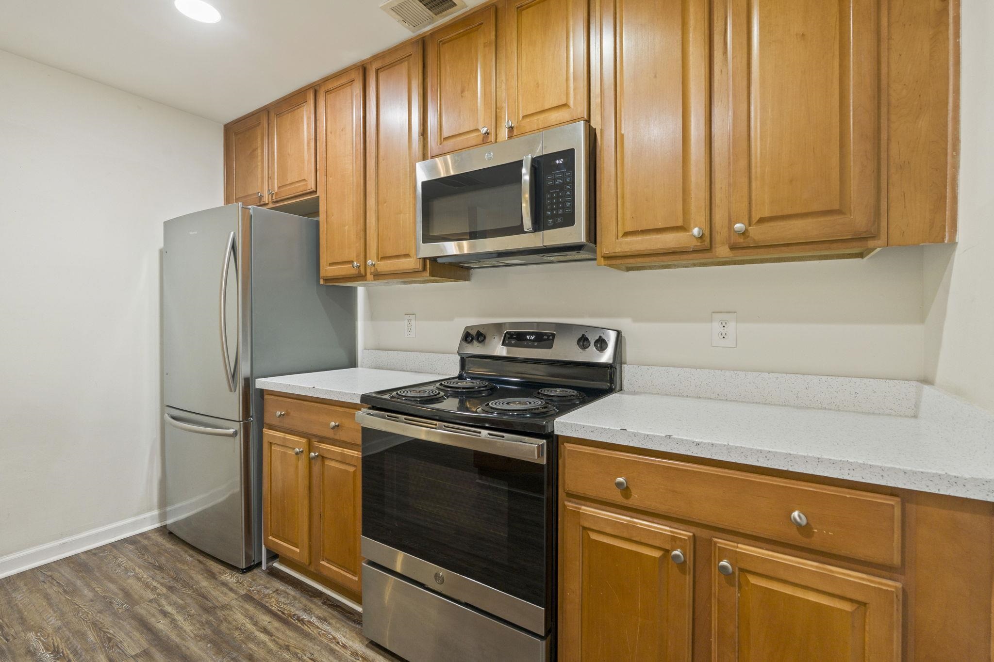 909 Barn Owl Ct. Property Photo 10