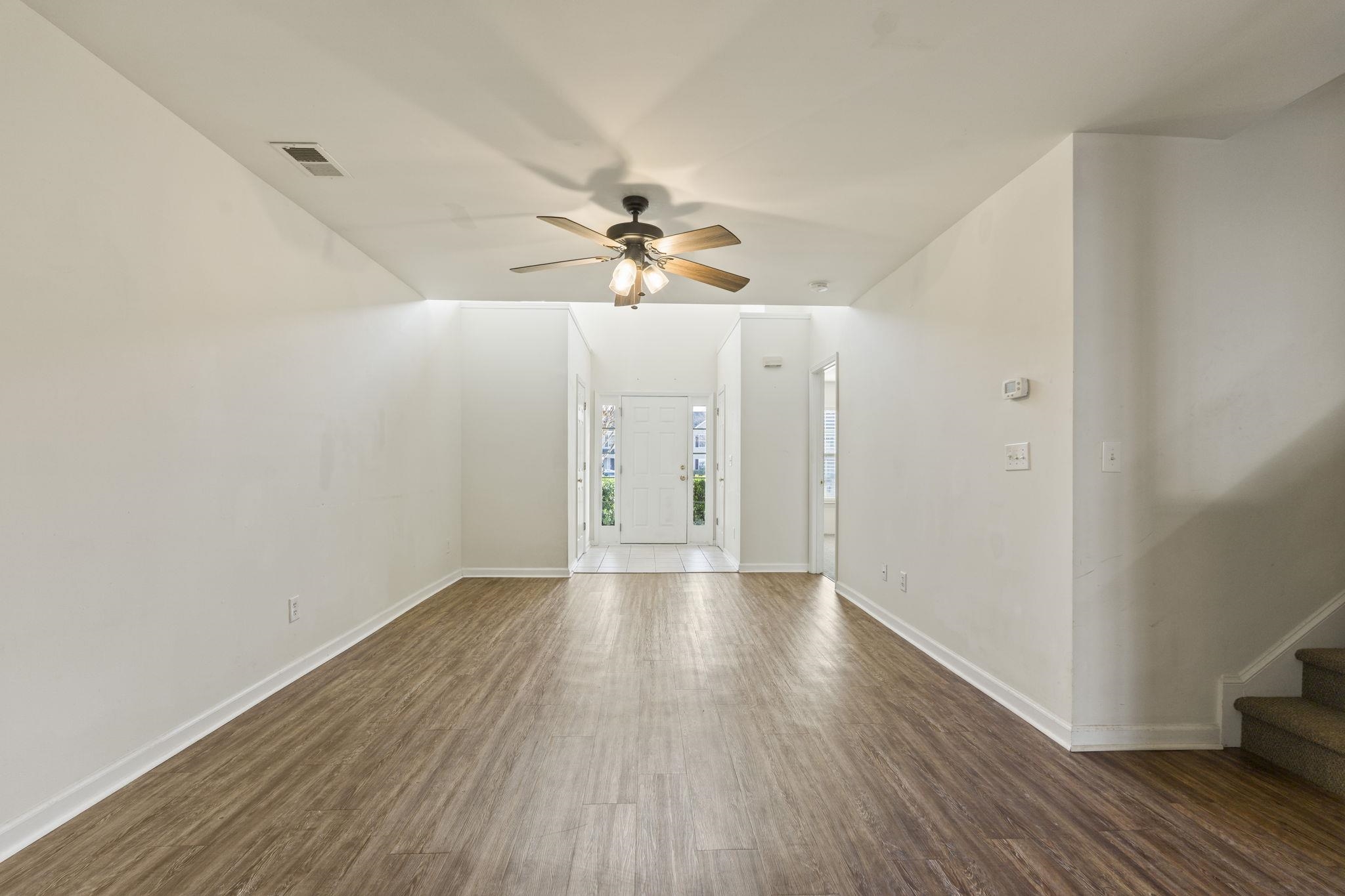 909 Barn Owl Ct. Property Photo 16