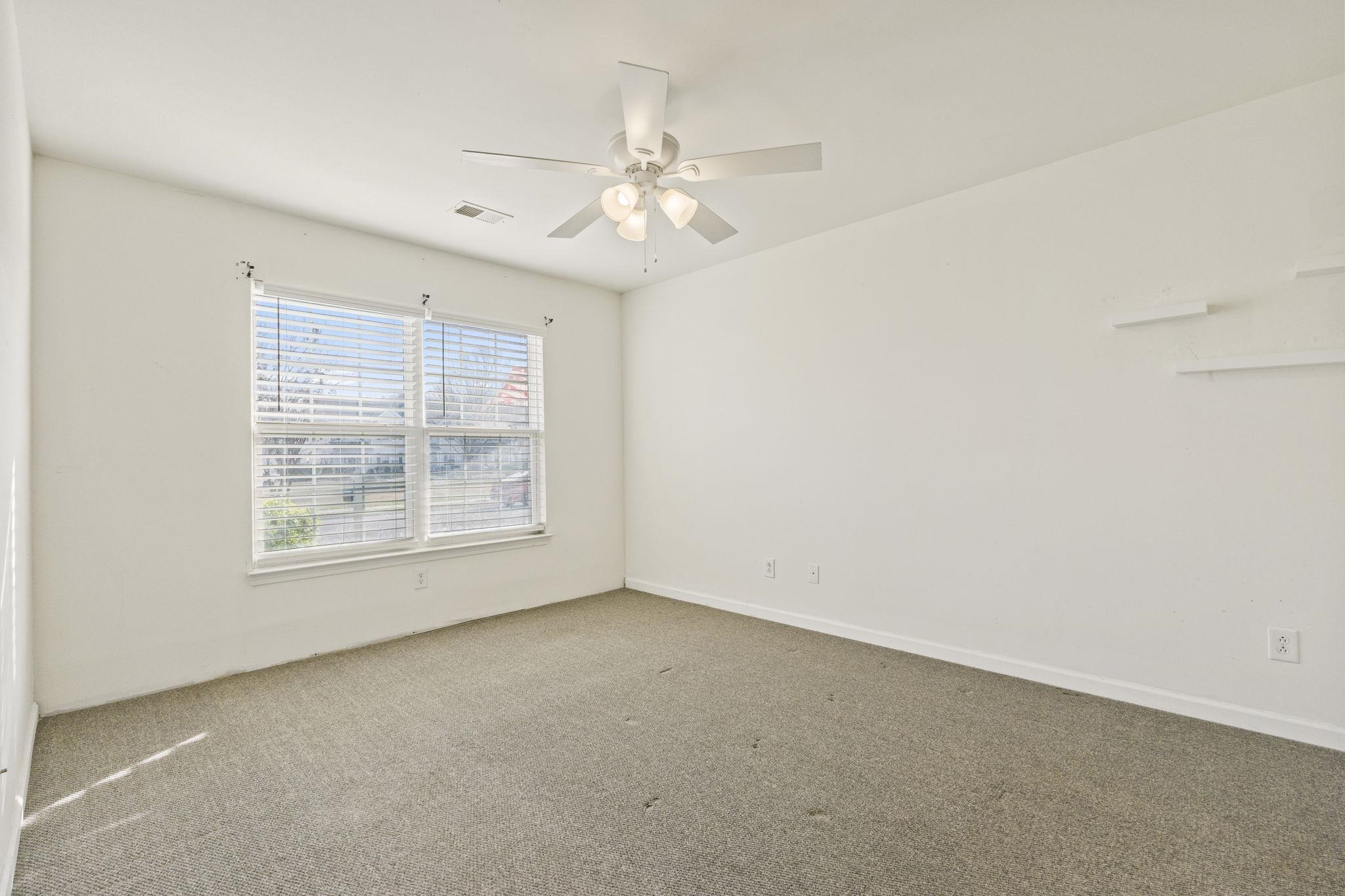 909 Barn Owl Ct. Property Photo 18