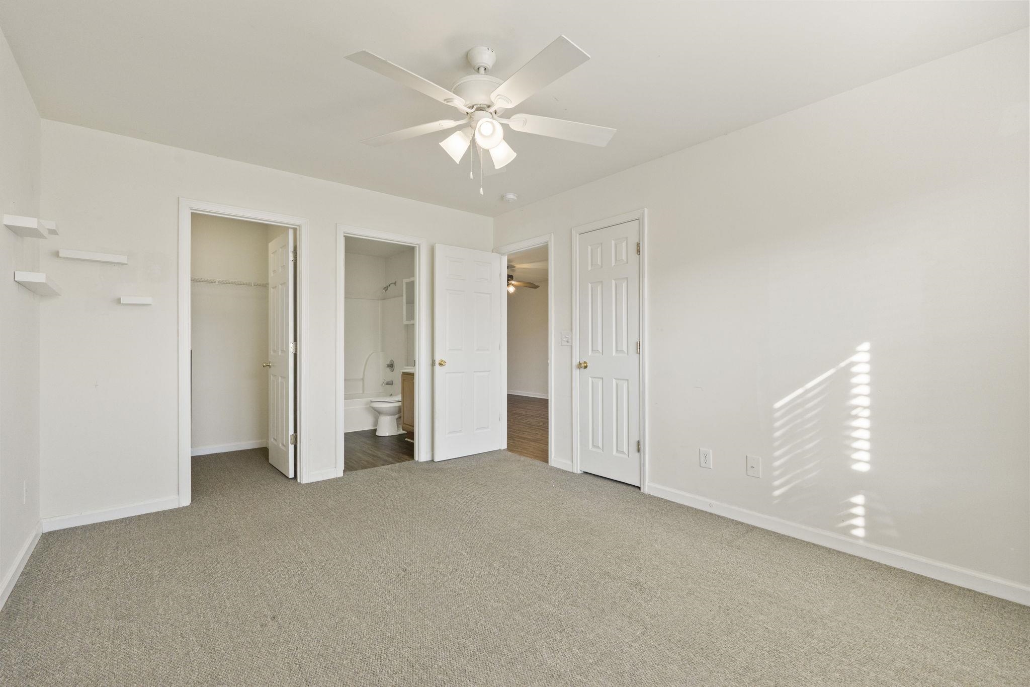 909 Barn Owl Ct. Property Photo 19