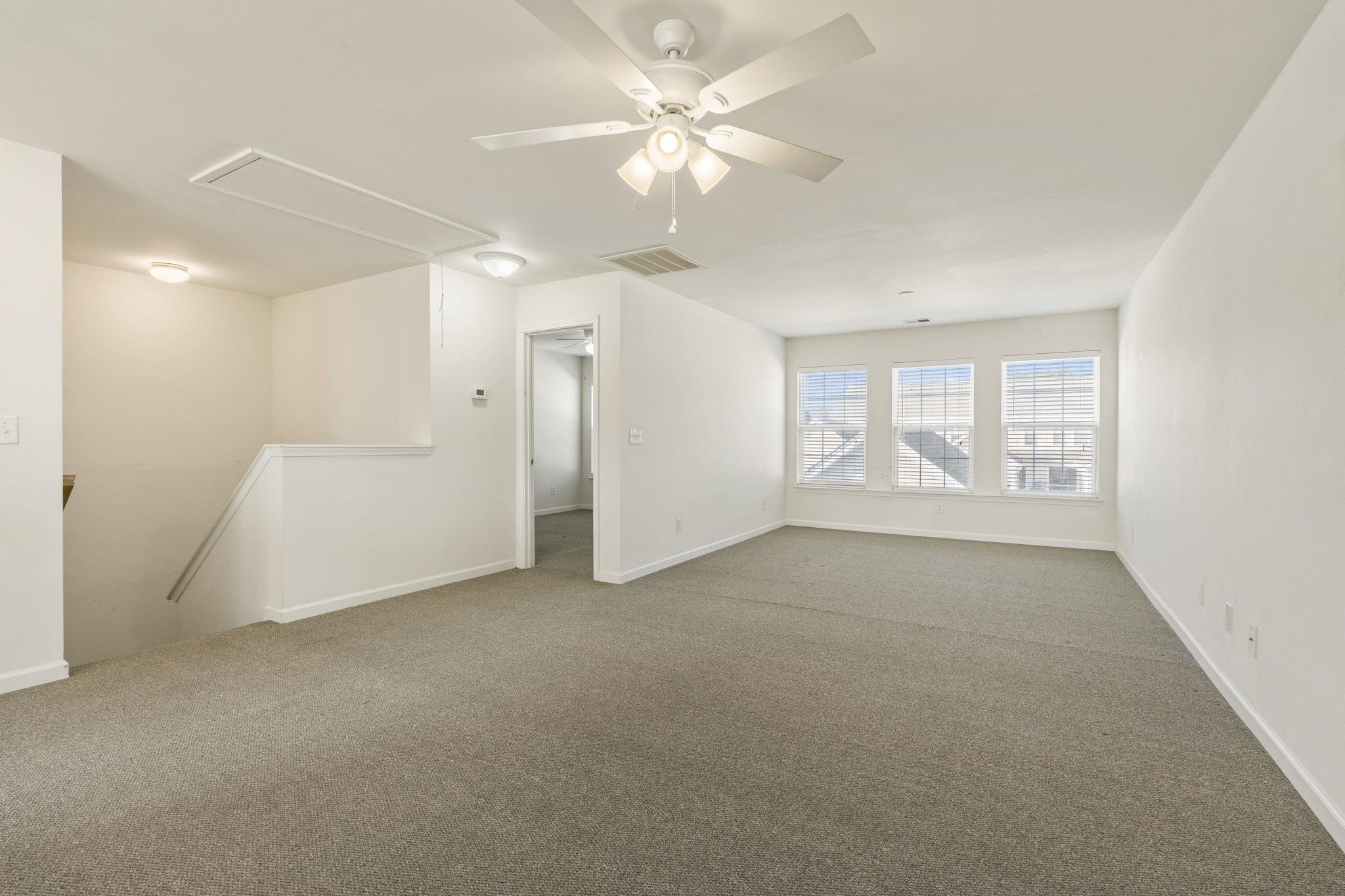 909 Barn Owl Ct. Property Photo 24
