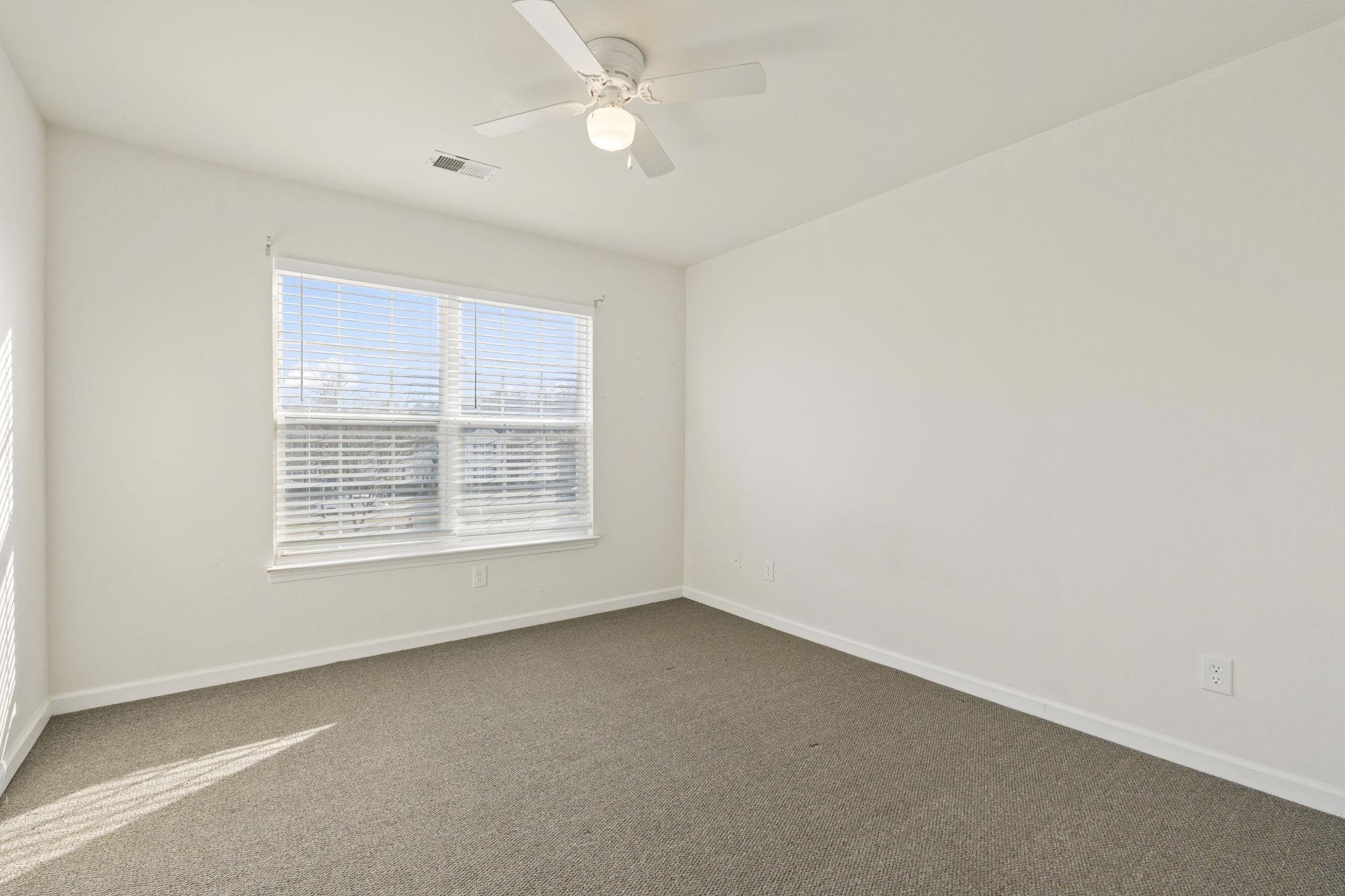 909 Barn Owl Ct. Property Photo 29