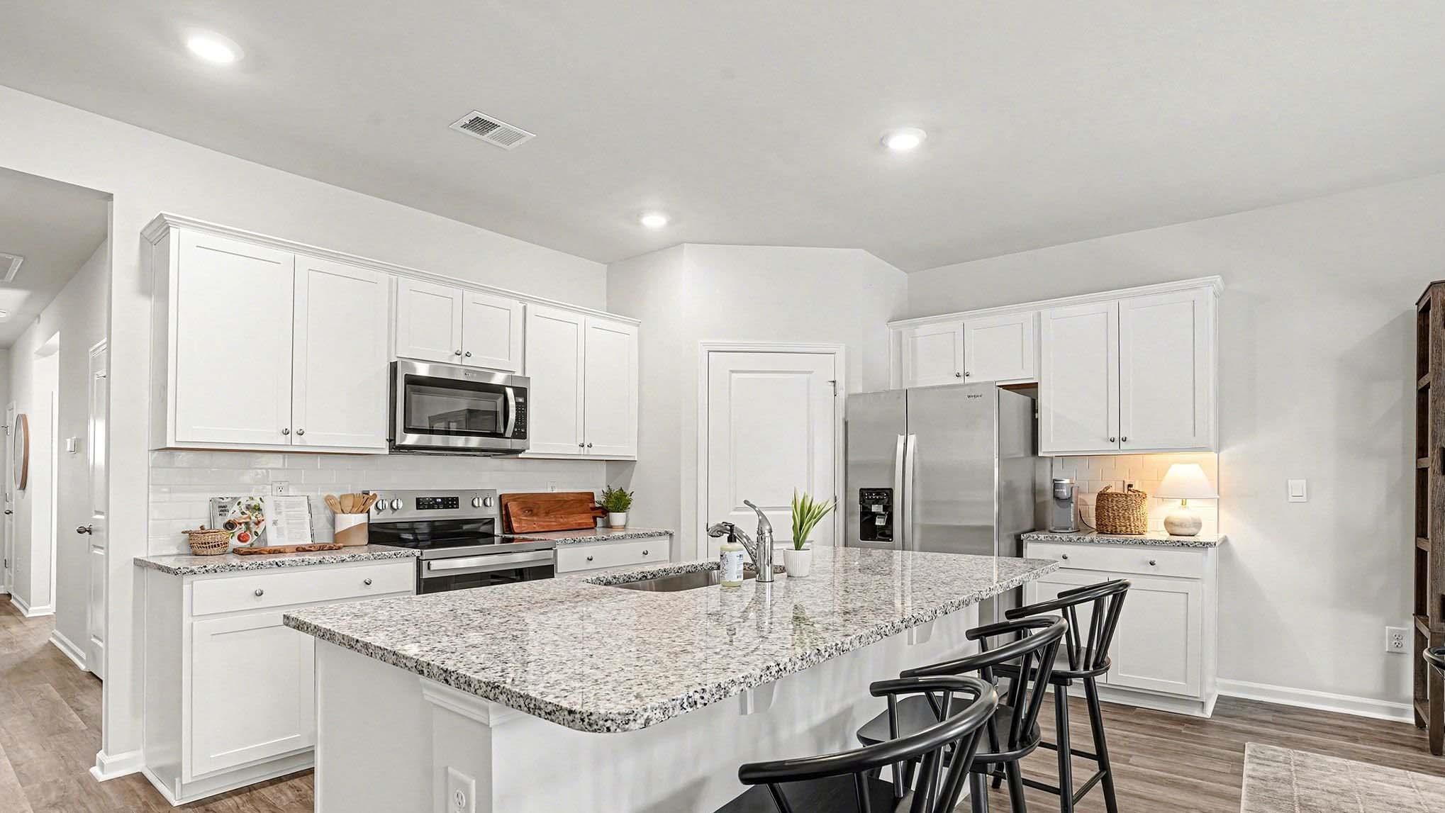 5024 Yellowstone Dr. Property Photo 3