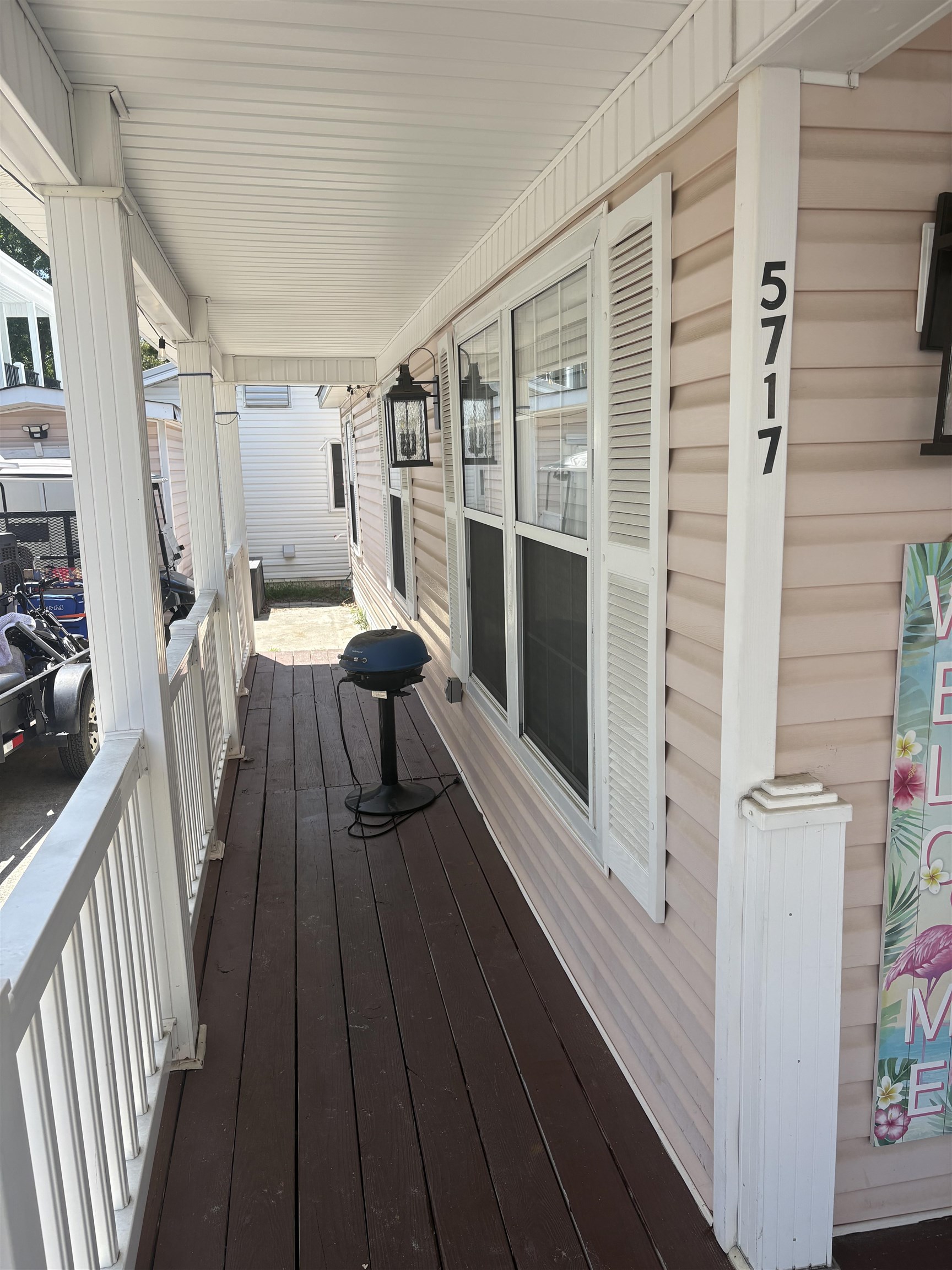 6001-5717 S Kings Hwy. Property Photo 10