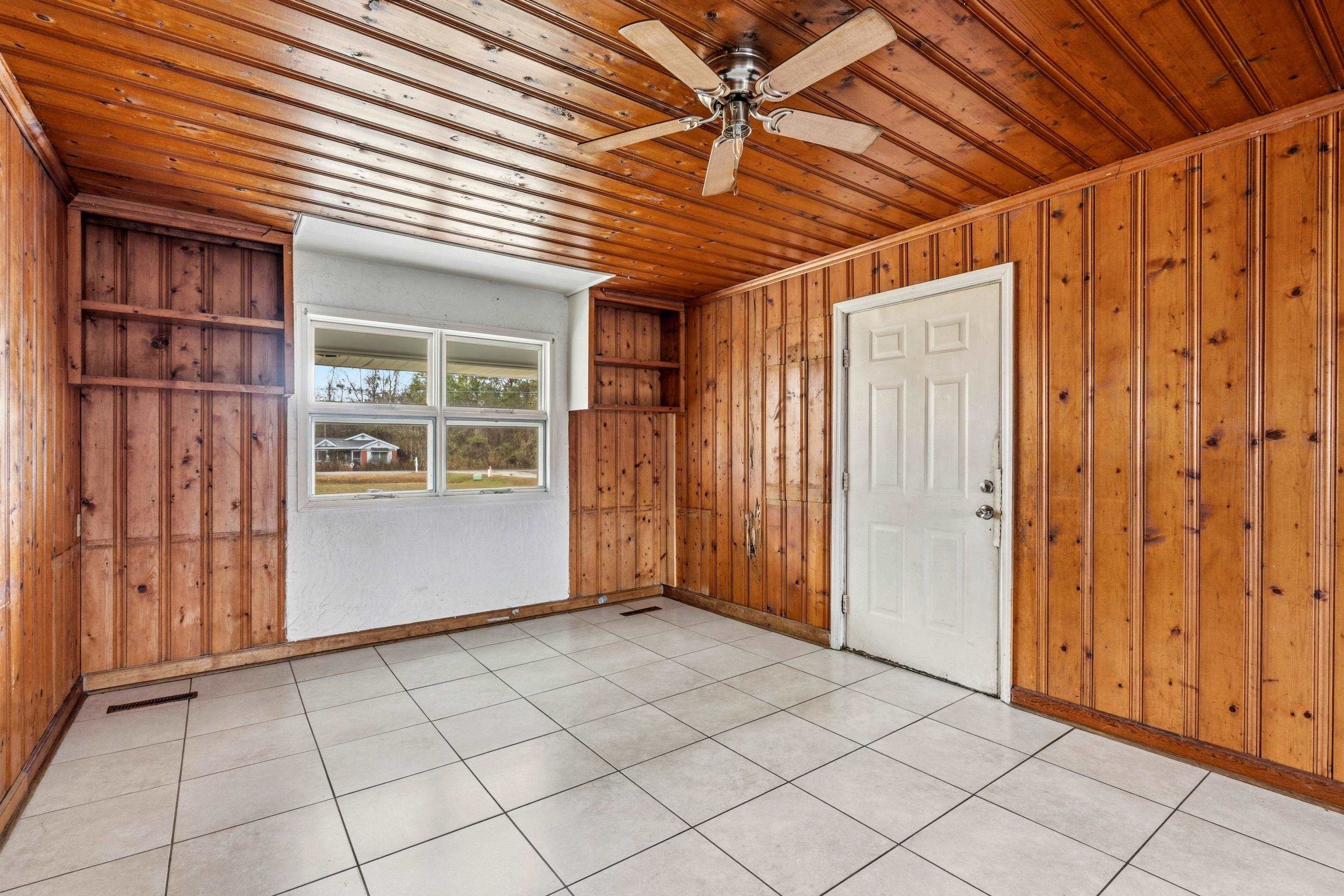 898 Pint Circle Rd. Property Photo 8