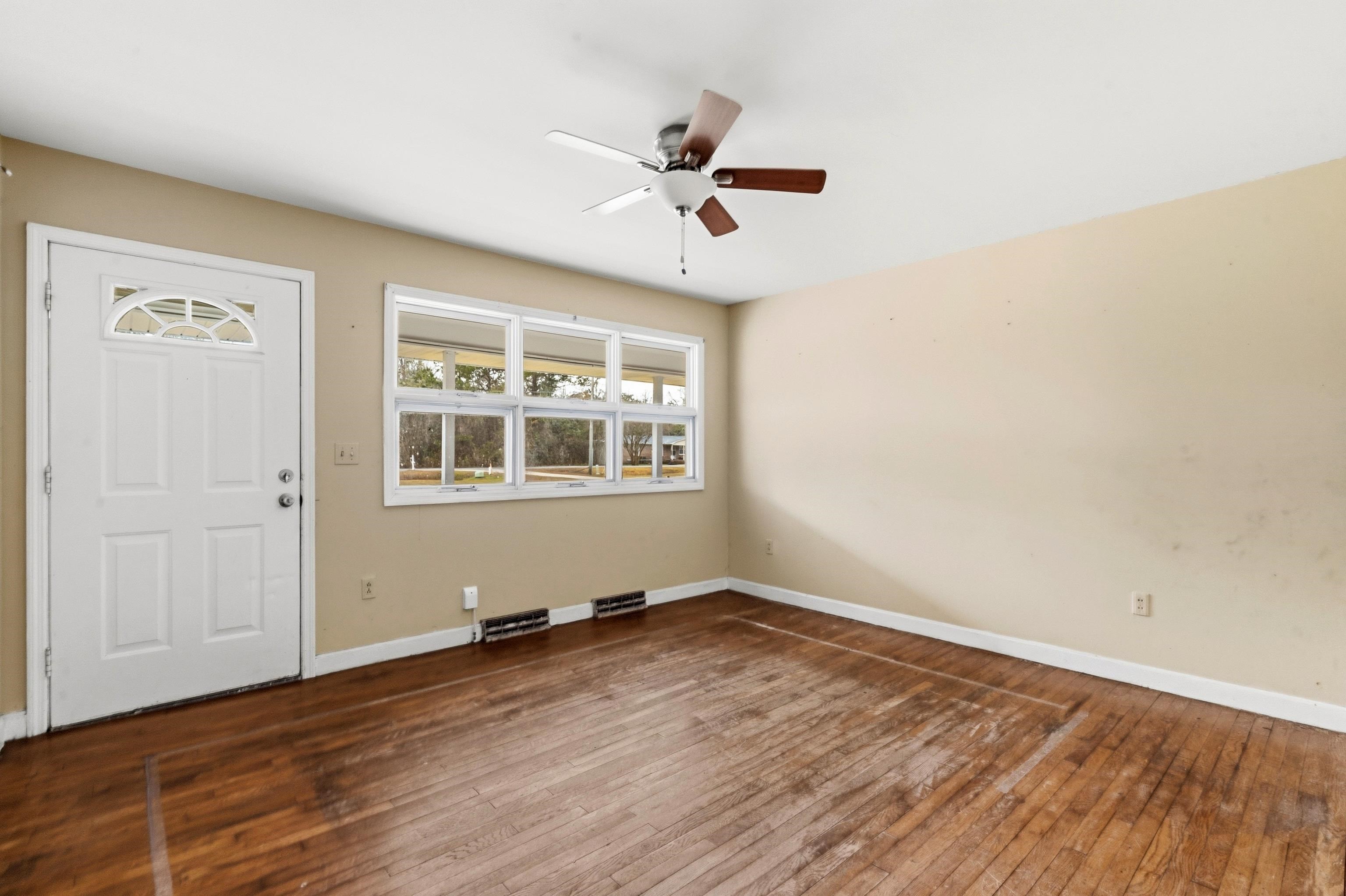 898 Pint Circle Rd. Property Photo 10