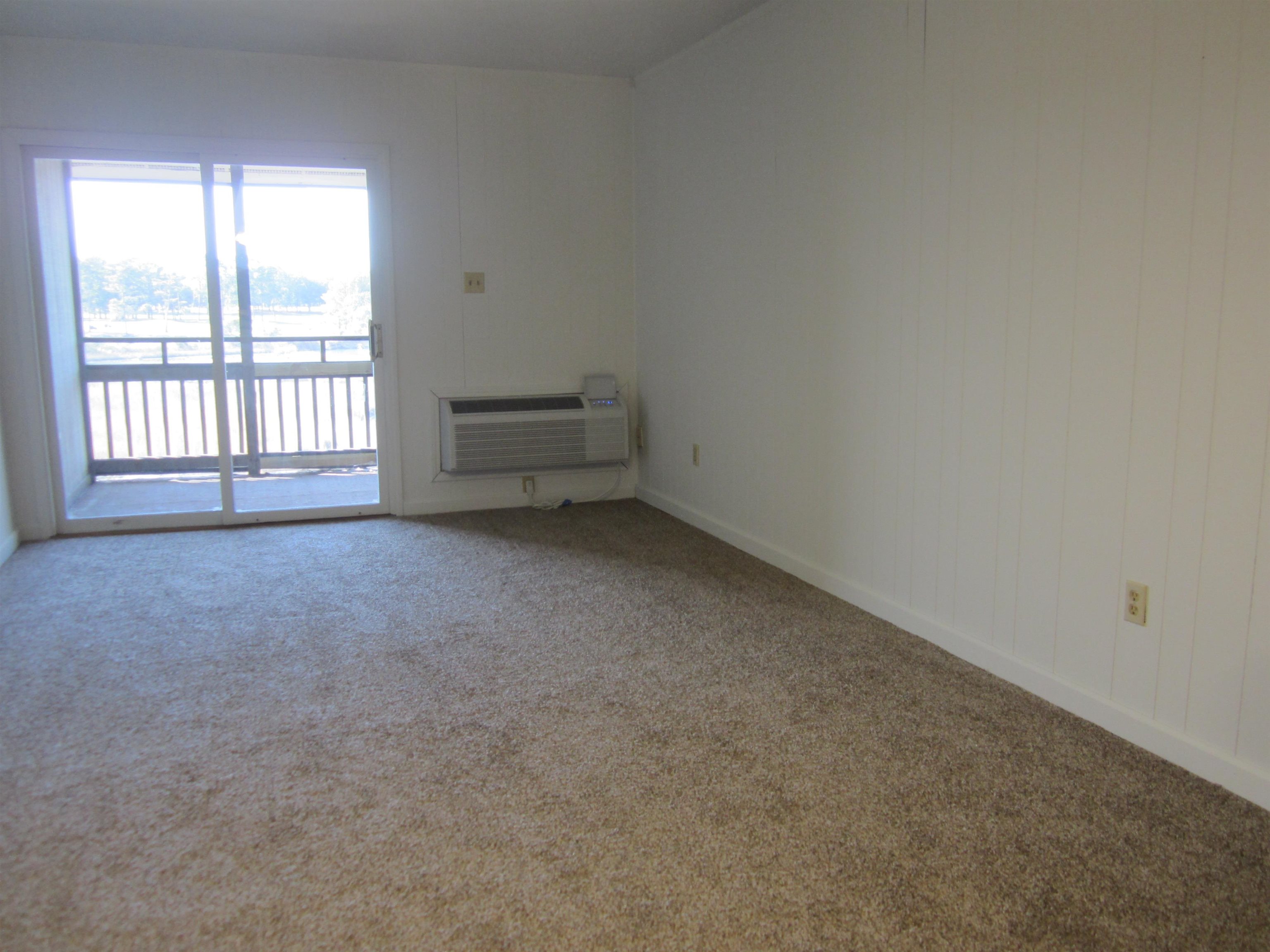 9501 Shore Dr. Property Photo 2