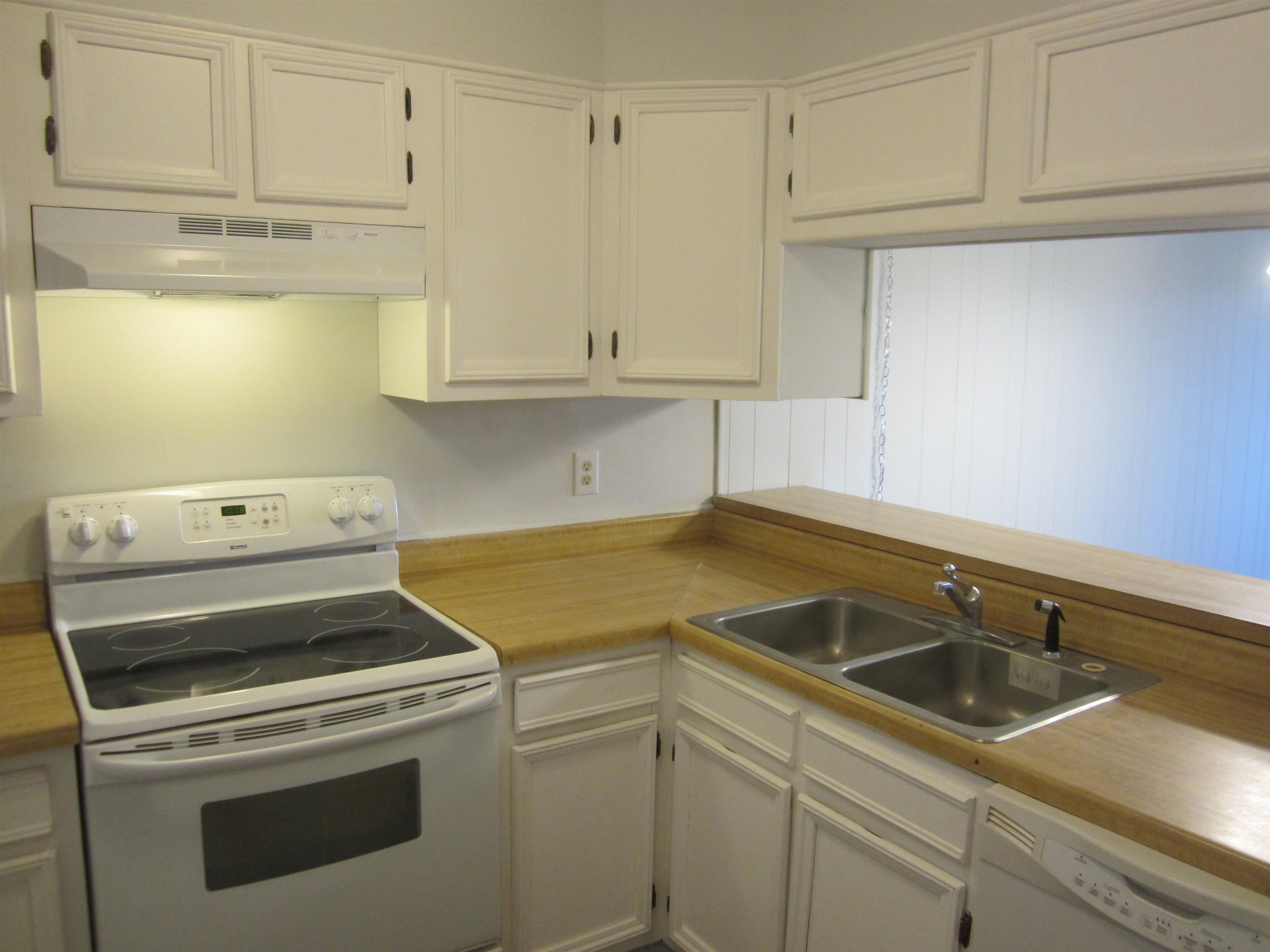 9501 Shore Dr. Property Photo 15