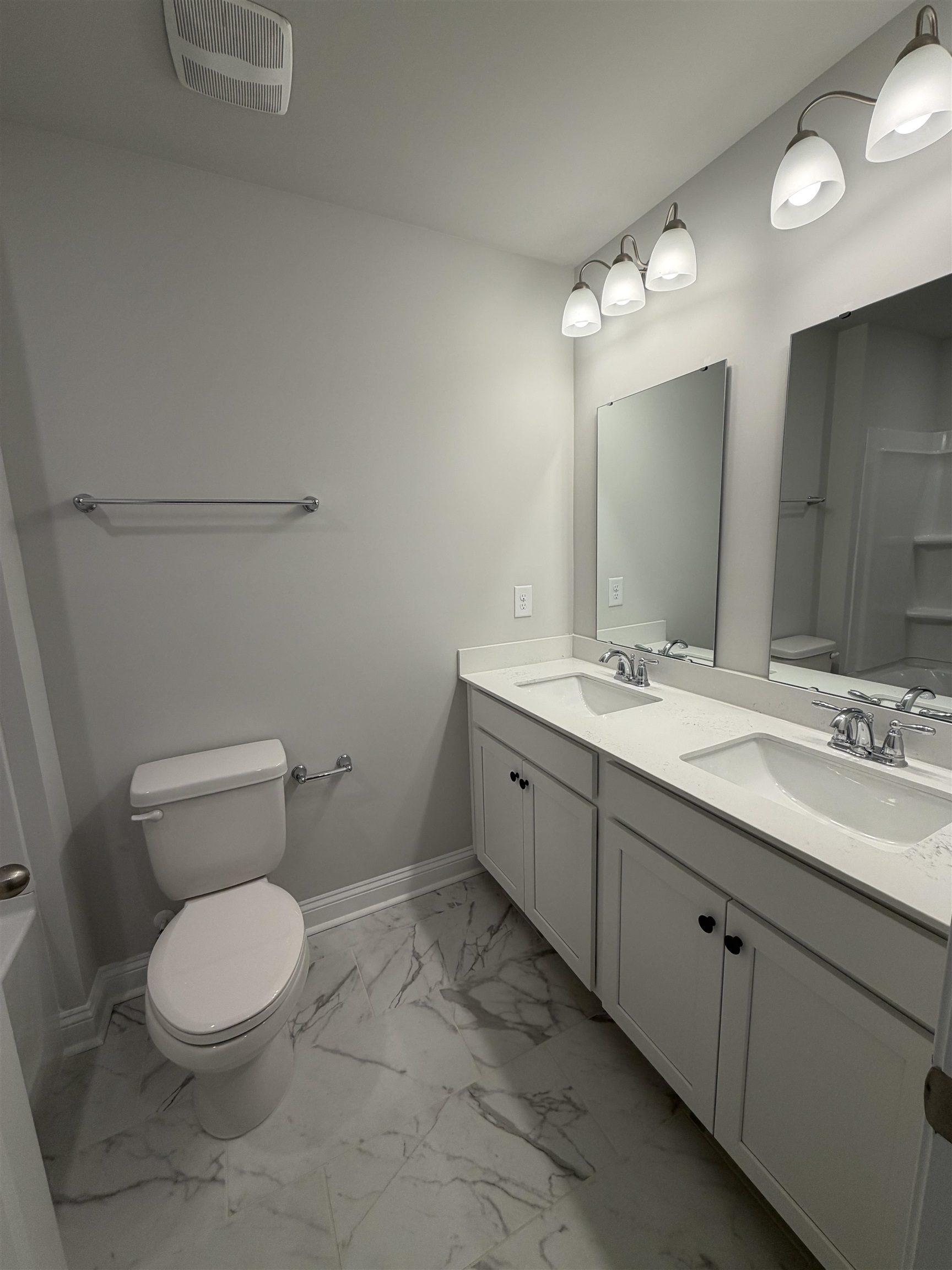 7160 Shooting Star Way Property Photo 10