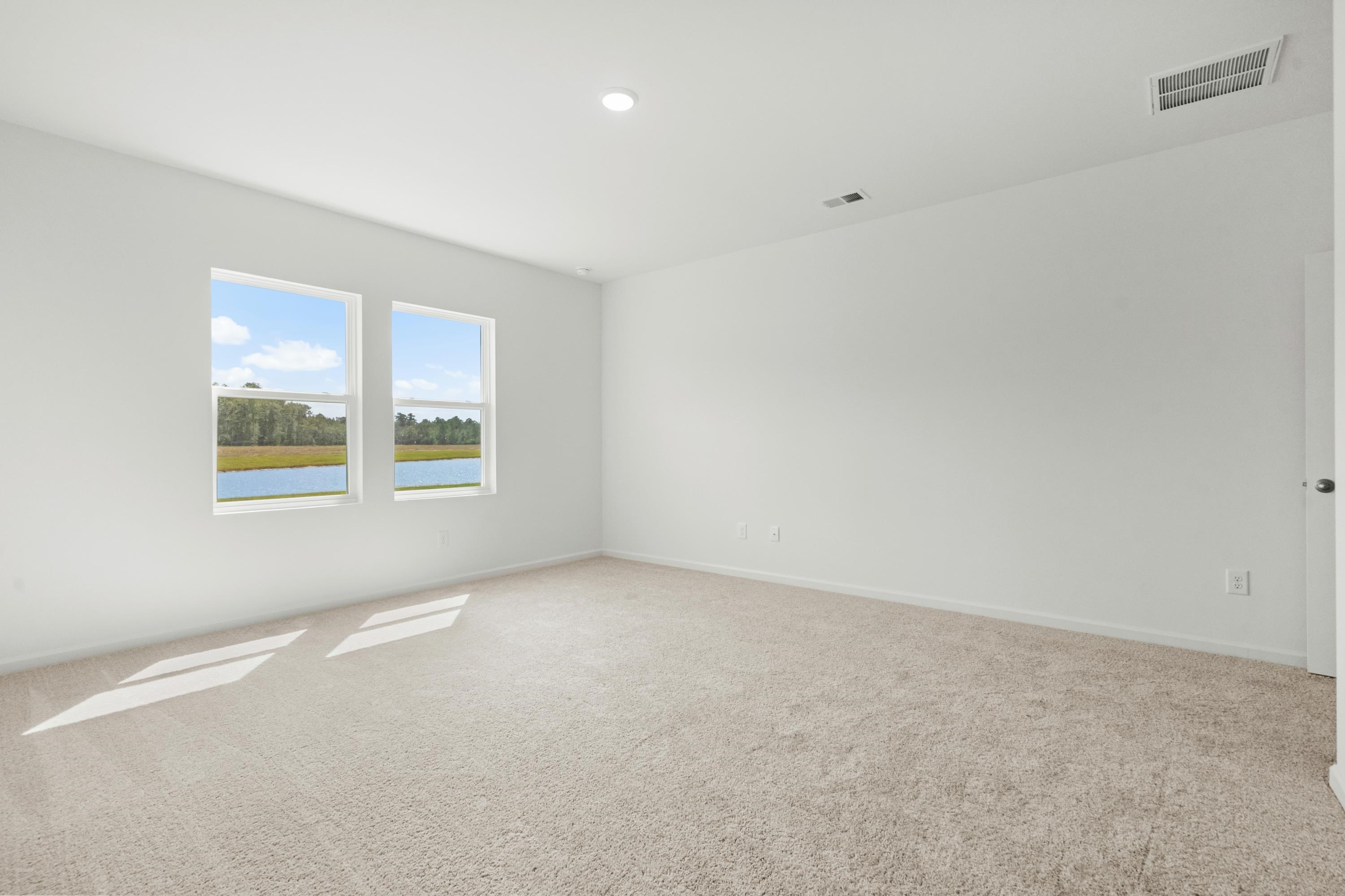 551 Silver Pidgeon St Property Photo 19