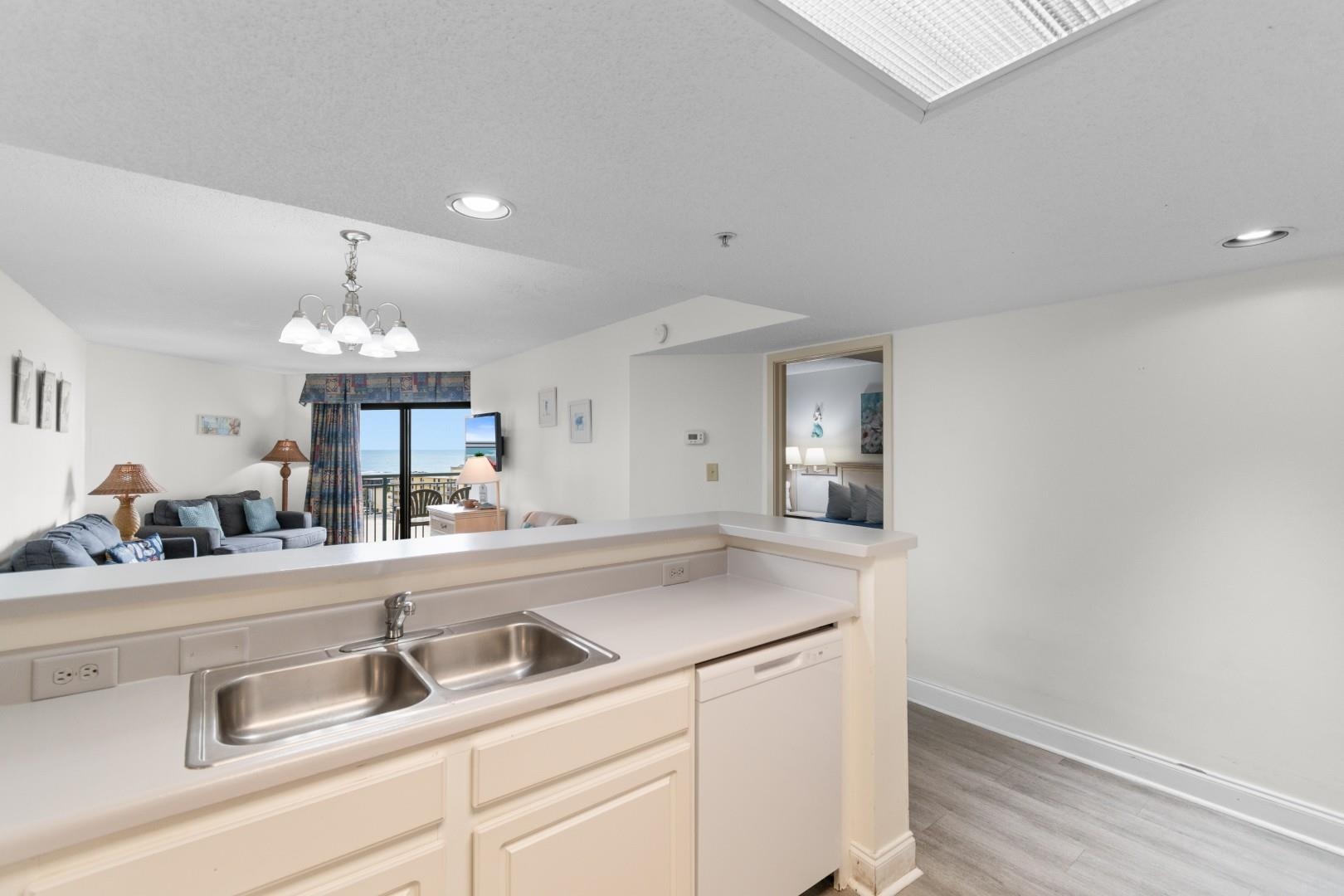 201 74th Ave. N Property Photo 7