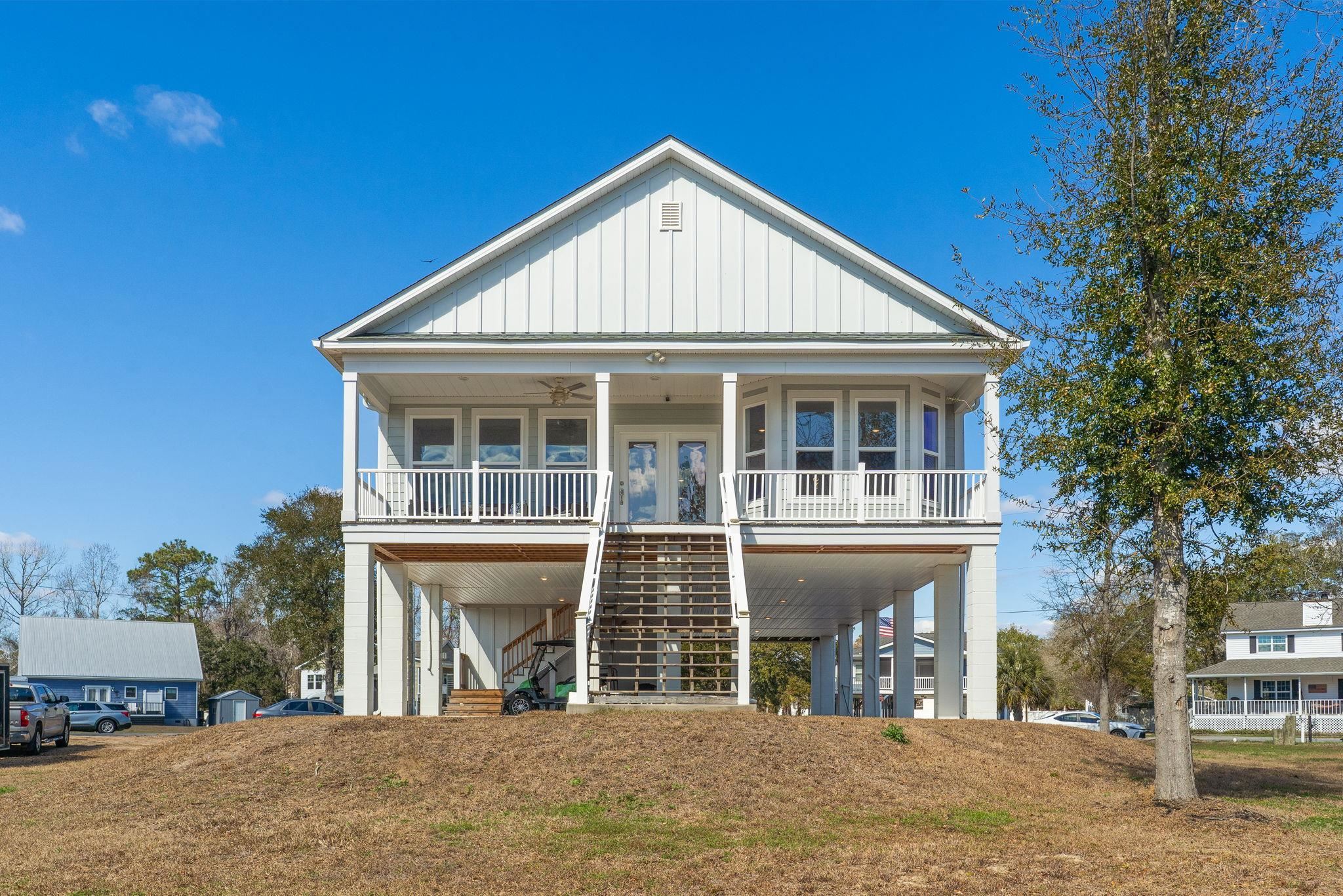 400 Elizabeth Dr. Property Photo 1