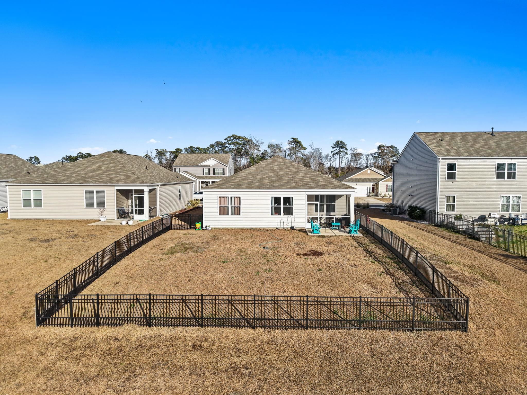 955 Irving Dr. Property Photo 26