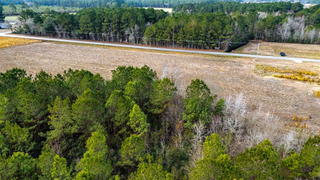 9060 Black Creek Rd. Property Photo 17