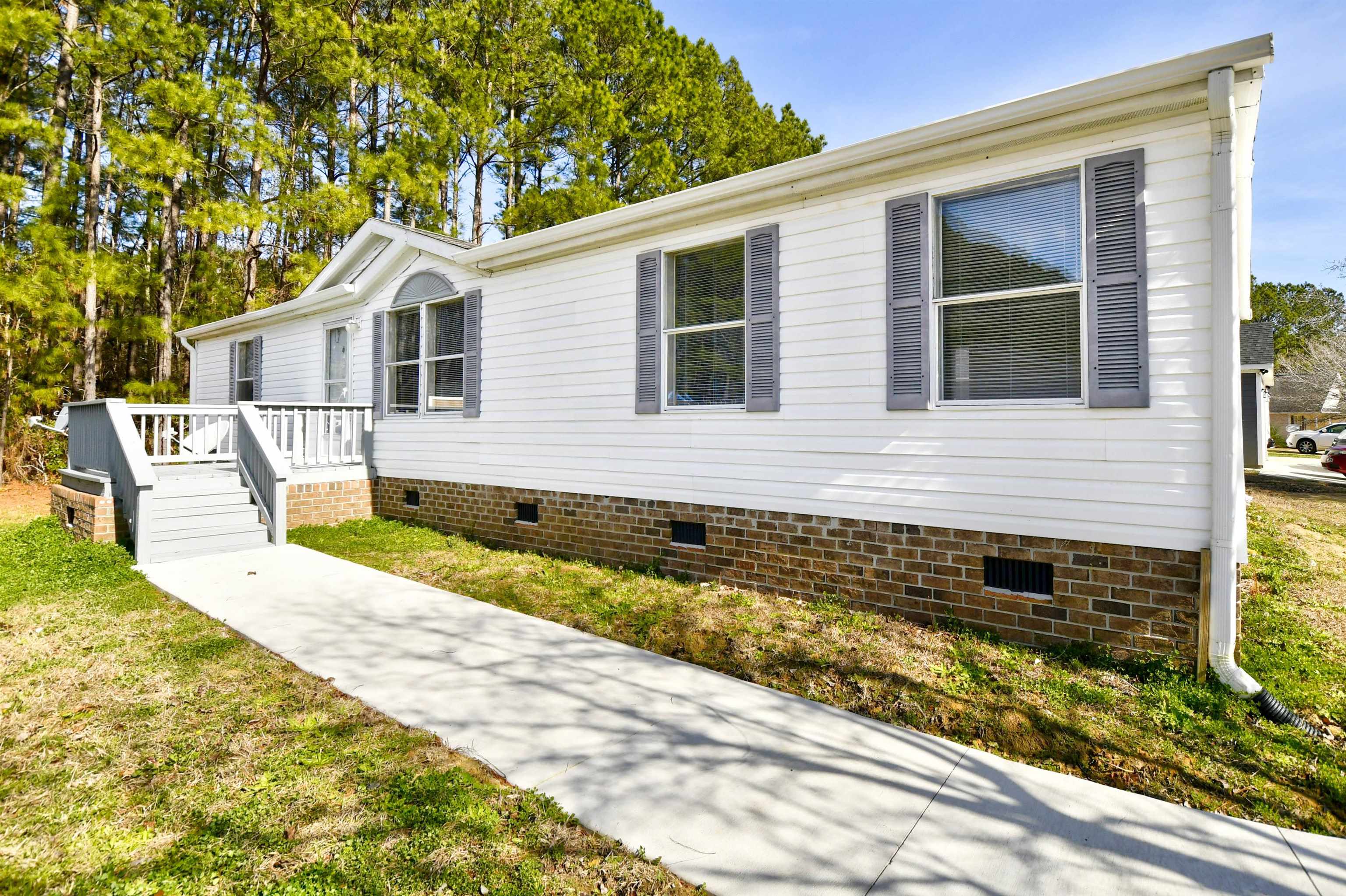 3833 Mayfield Dr. Property Photo 1