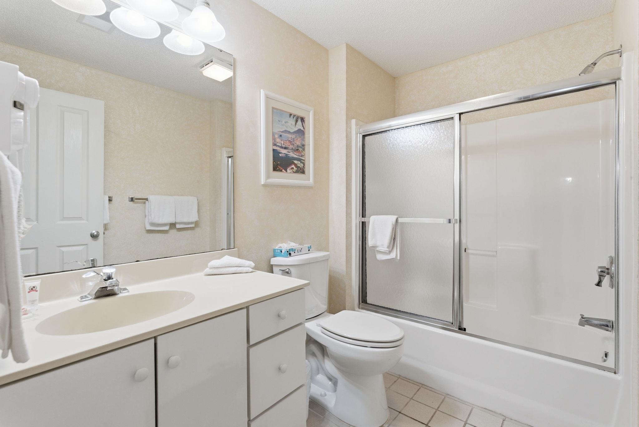 4586 Girvan Dr. Property Photo 28