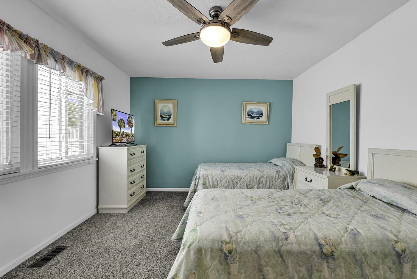 405 N Hillside Dr. Property Photo 14