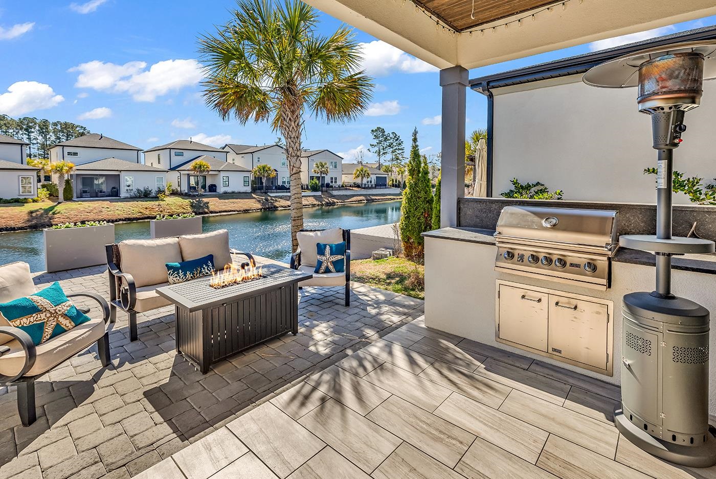 6722 Ocean Breeze Loop Property Photo 33