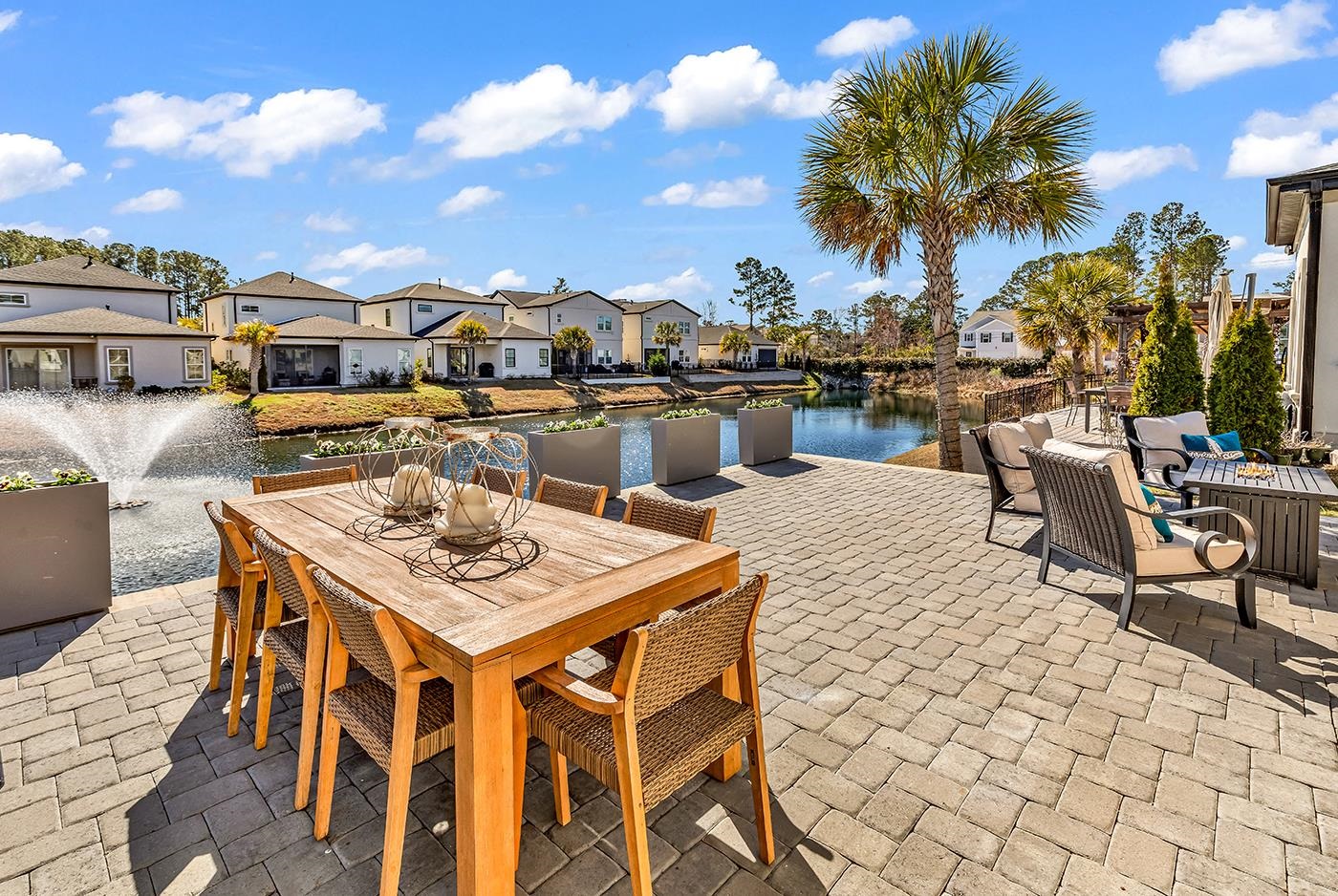 6722 Ocean Breeze Loop Property Photo 36