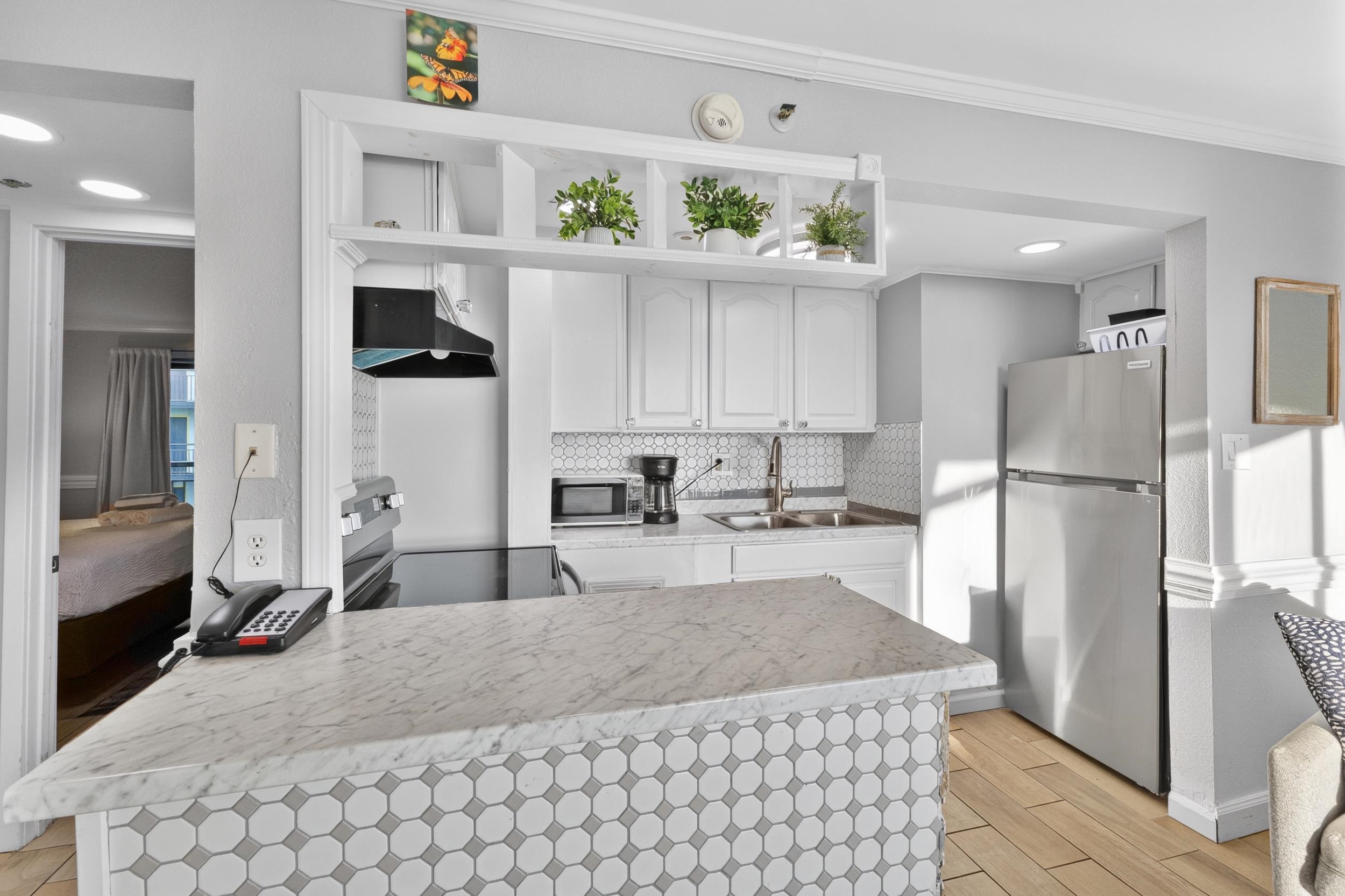 6804 N Ocean Blvd. Property Photo 11