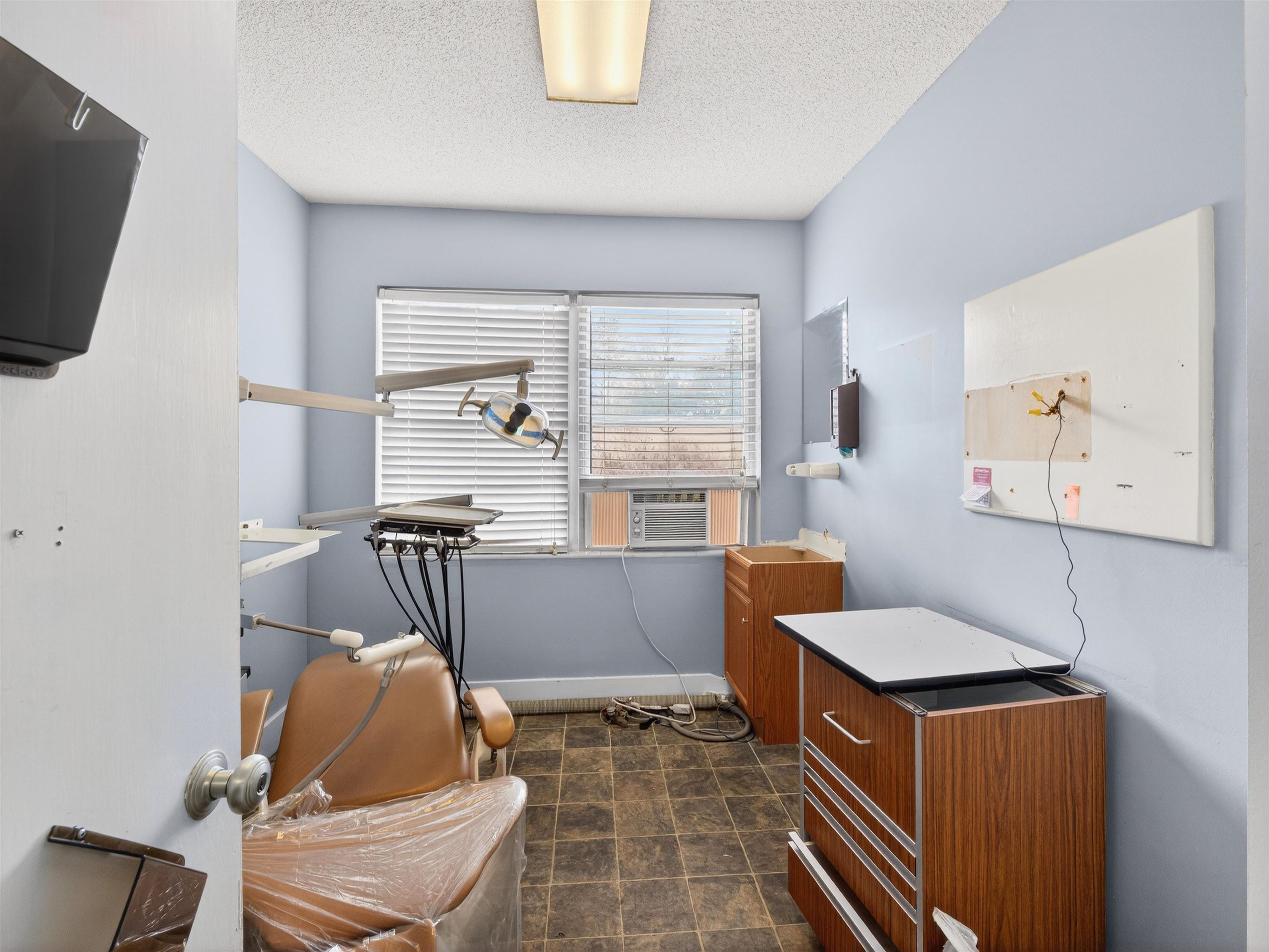 208 S Jackson St. Property Photo 12