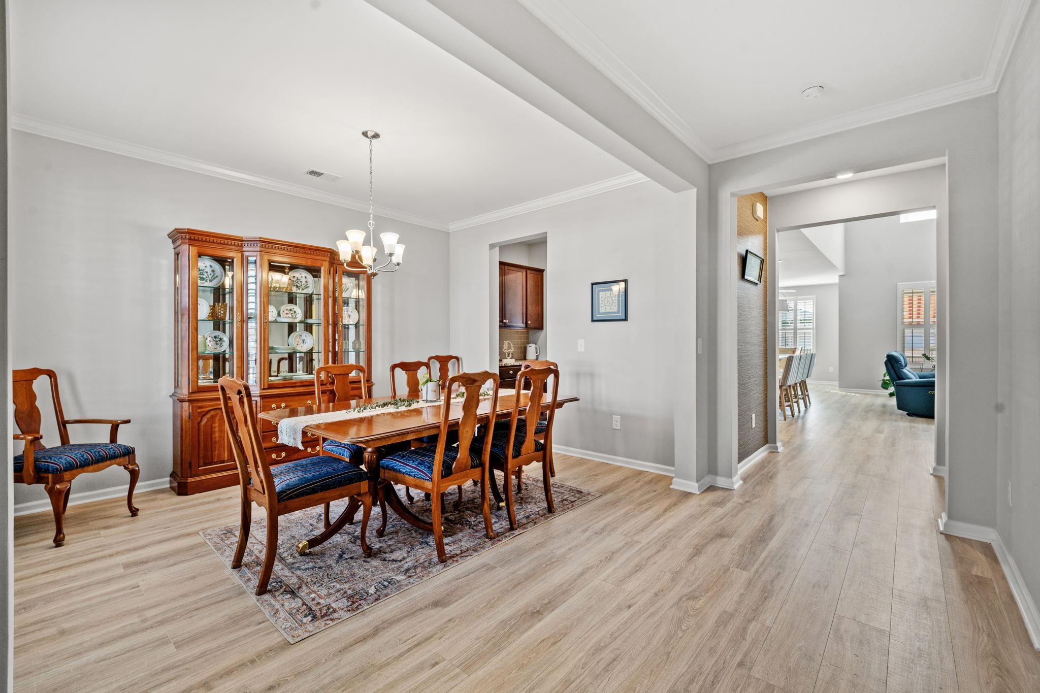 656 Hickman St. Property Photo 3