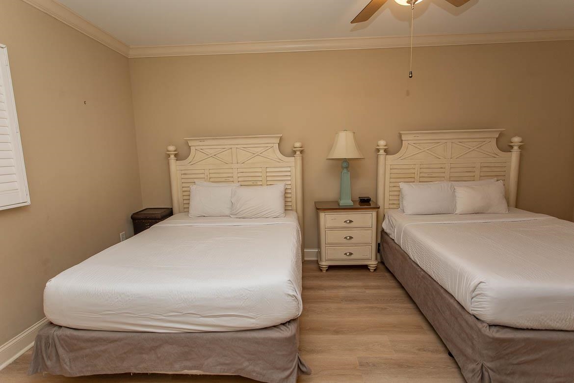 100 North Beach Blvd. Property Photo 6