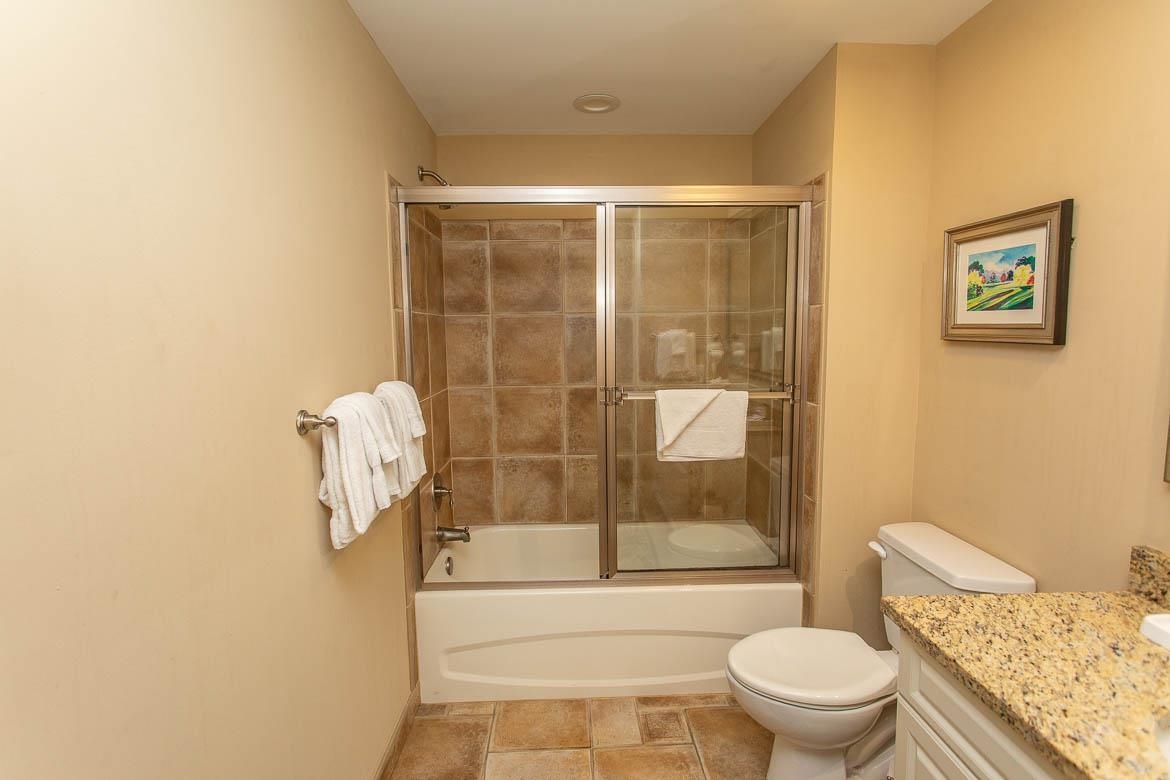100 North Beach Blvd. Property Photo 9