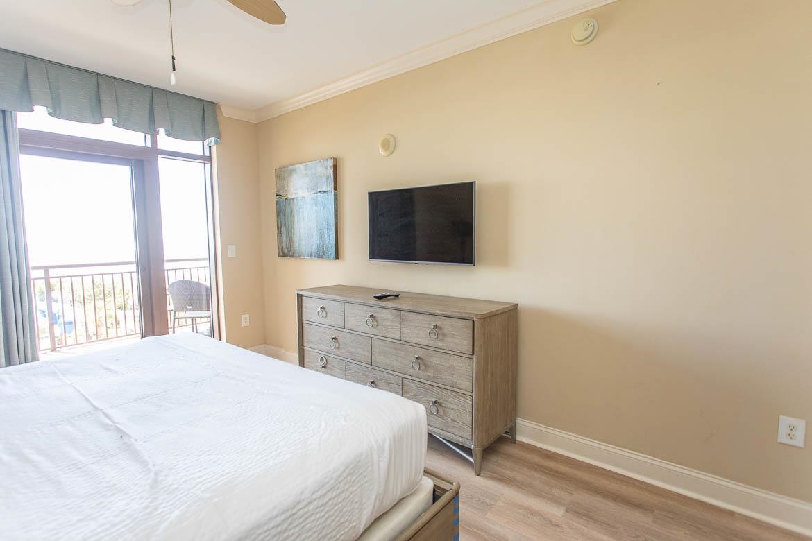100 North Beach Blvd. Property Photo 24