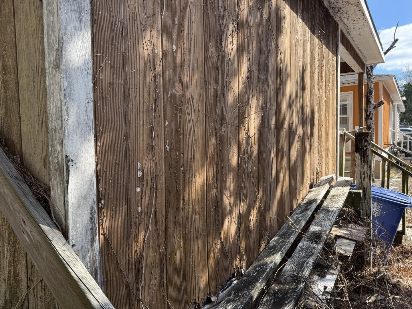 2008 Edge Dr. Property Photo 7
