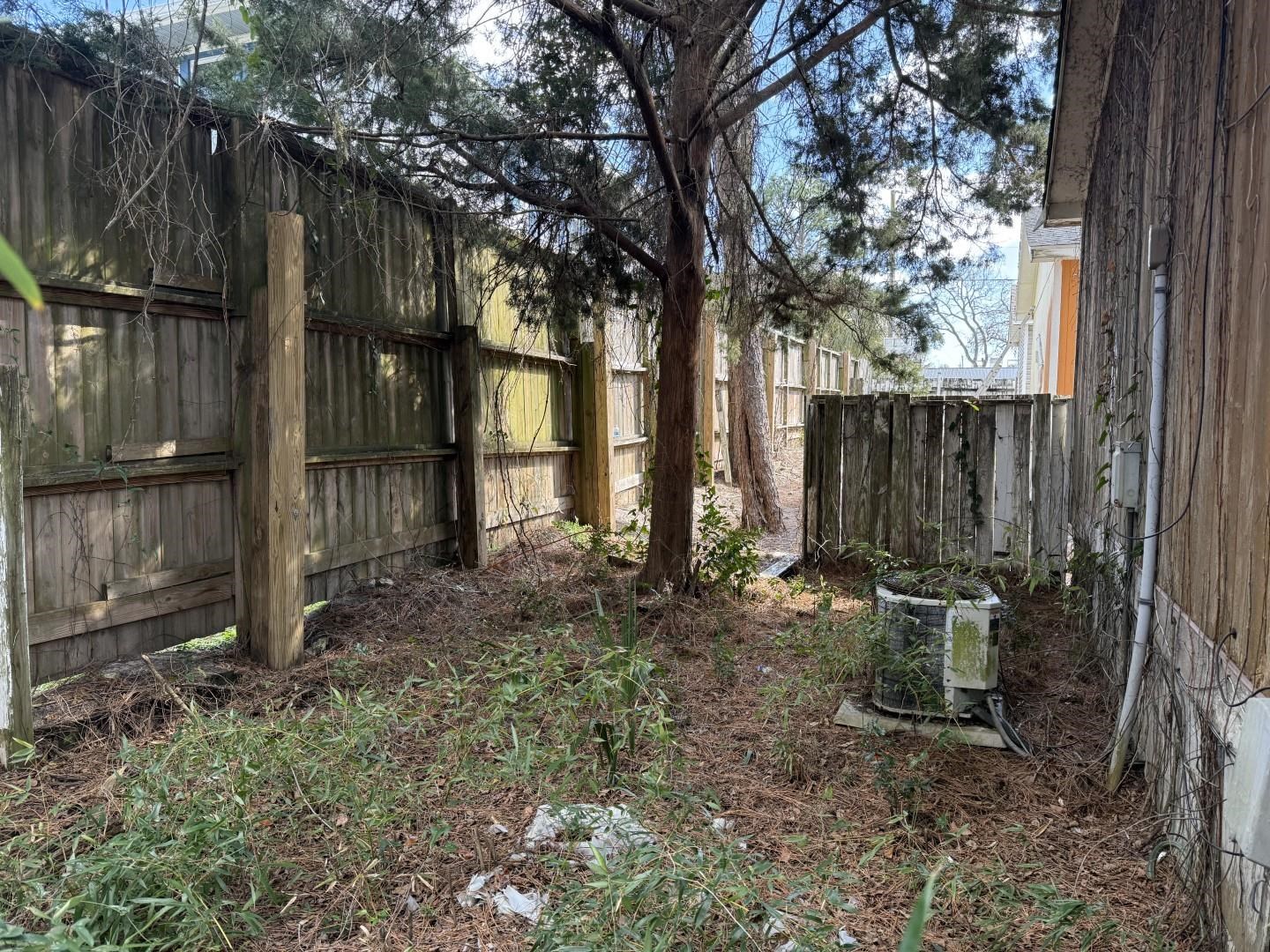 2008 Edge Dr. Property Photo 10