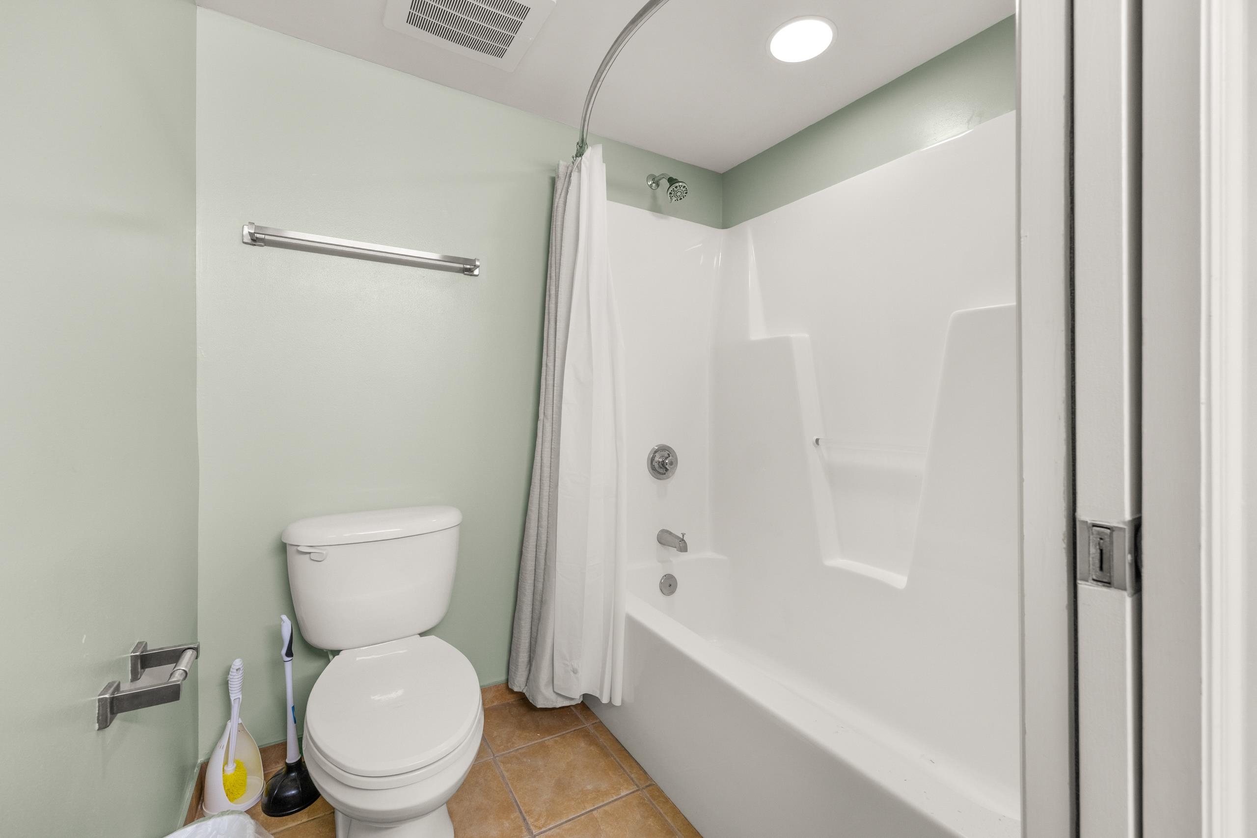 1707 Perrin Dr. Property Photo 32