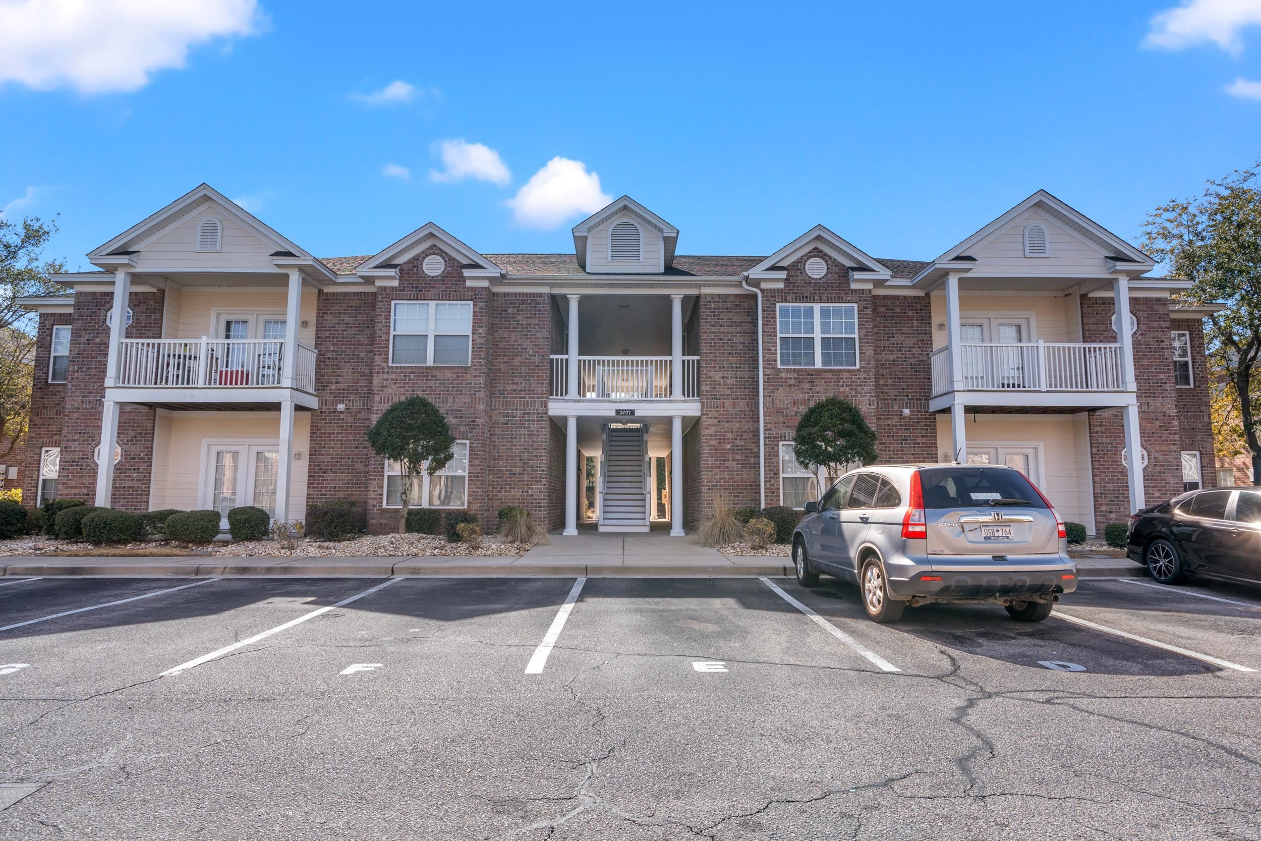 2077 Silvercrest Dr. Property Photo 1
