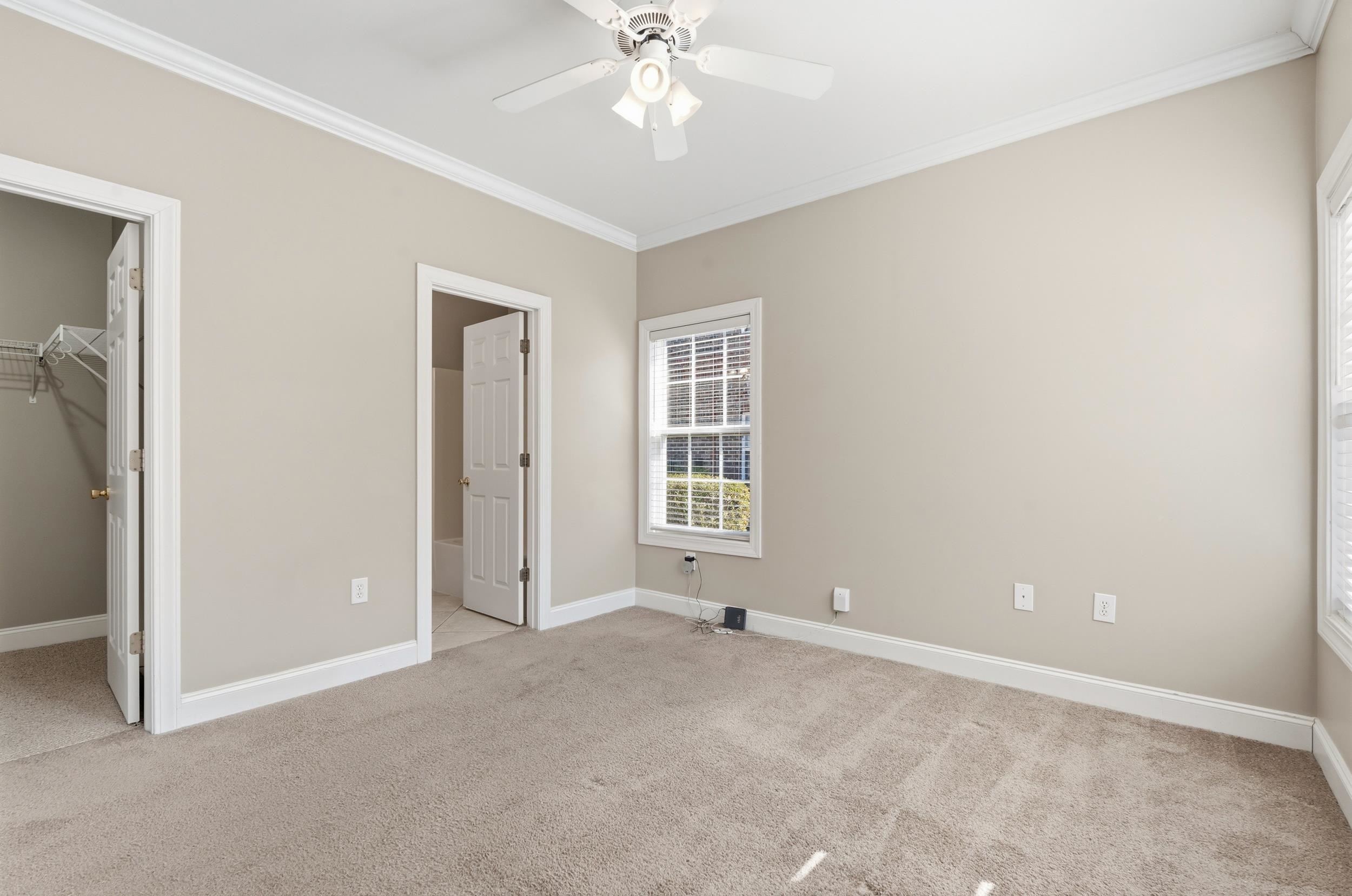 2077 Silvercrest Dr. Property Photo 16