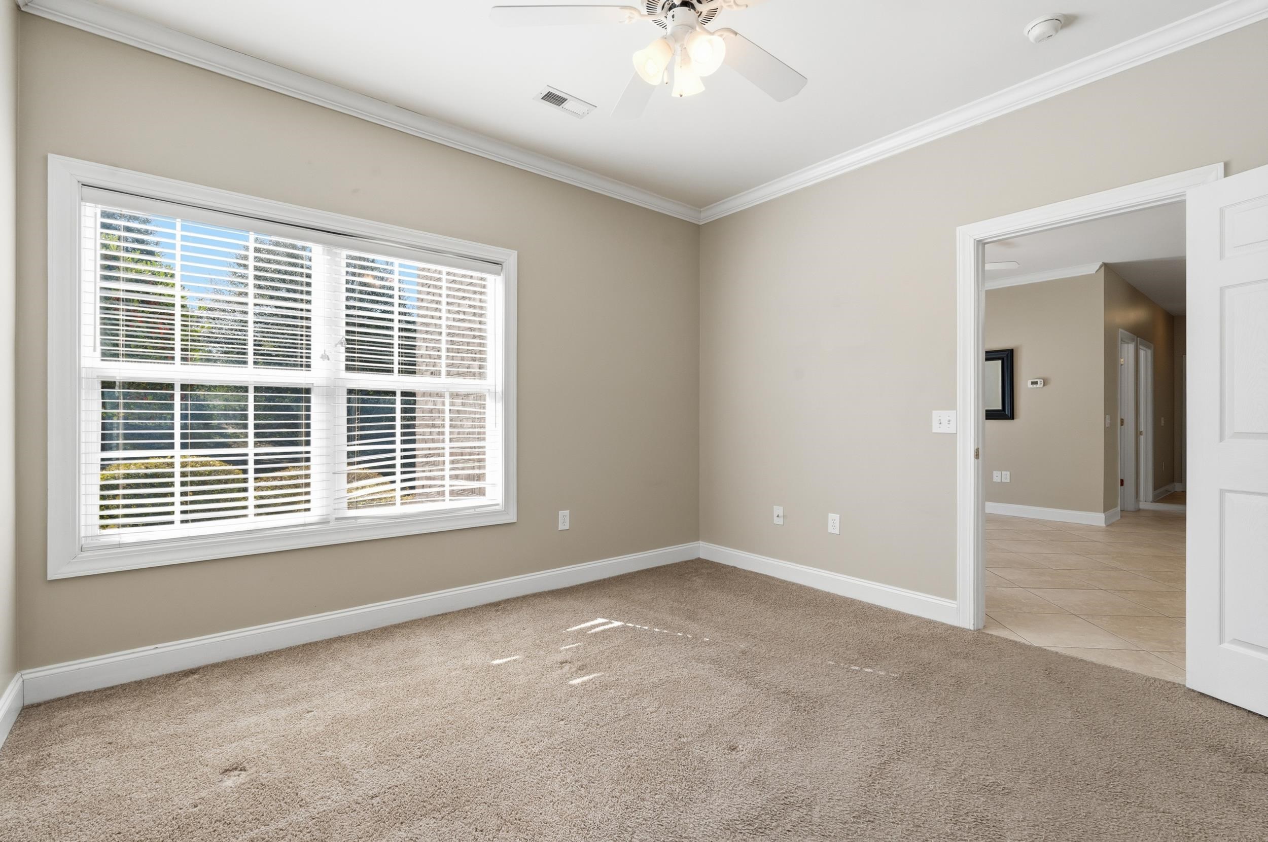 2077 Silvercrest Dr. Property Photo 18