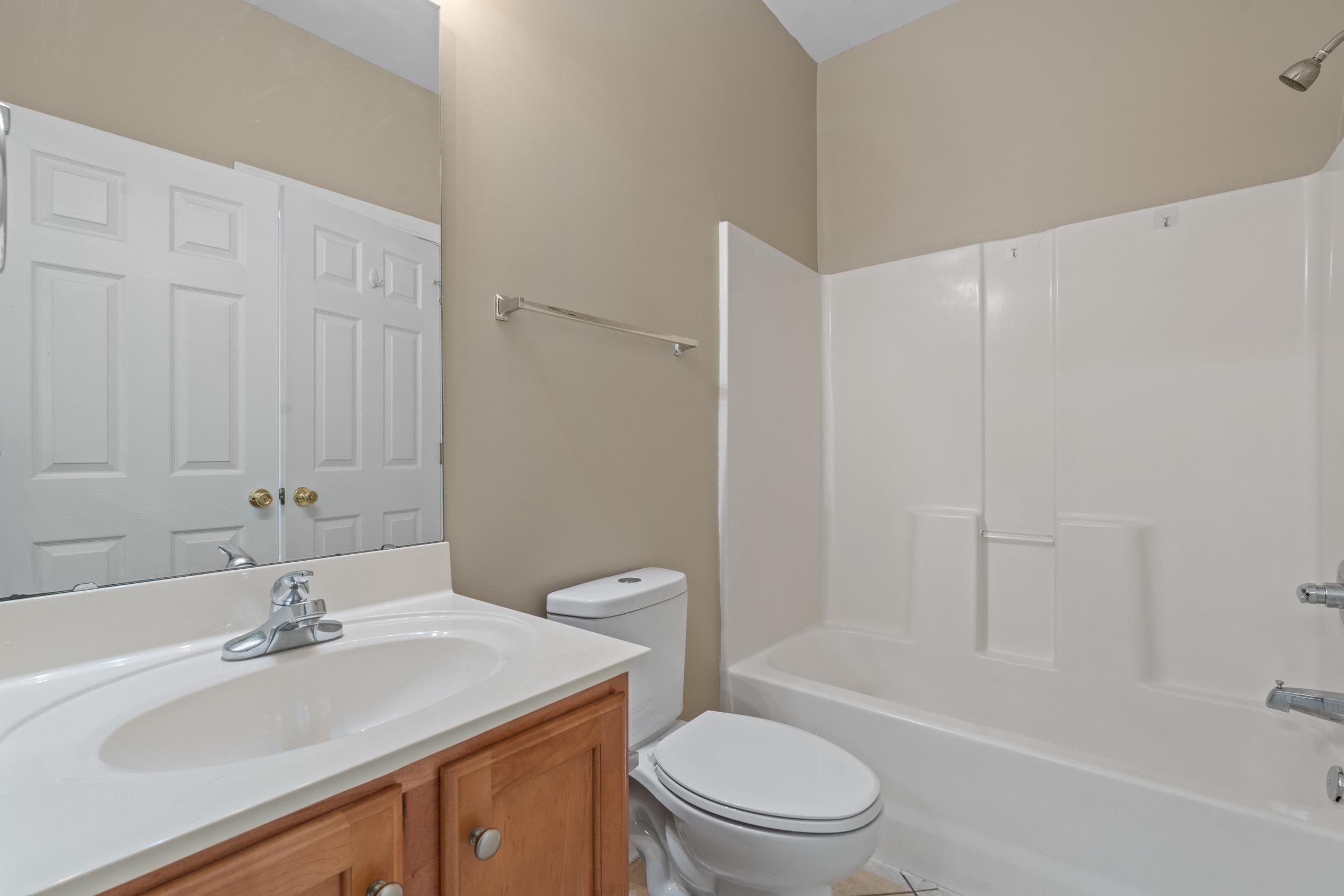 2077 Silvercrest Dr. Property Photo 27