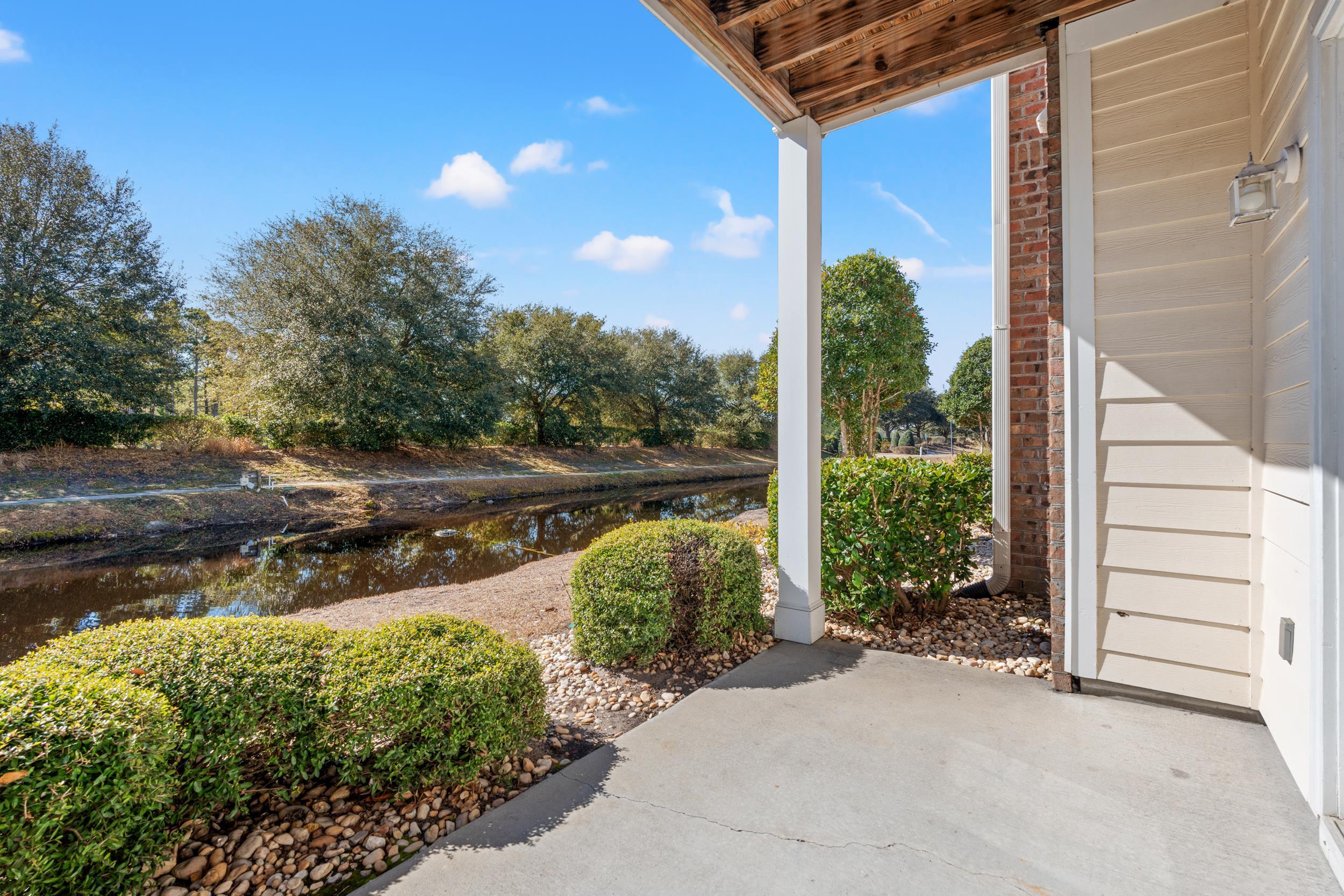 2077 Silvercrest Dr. Property Photo 31