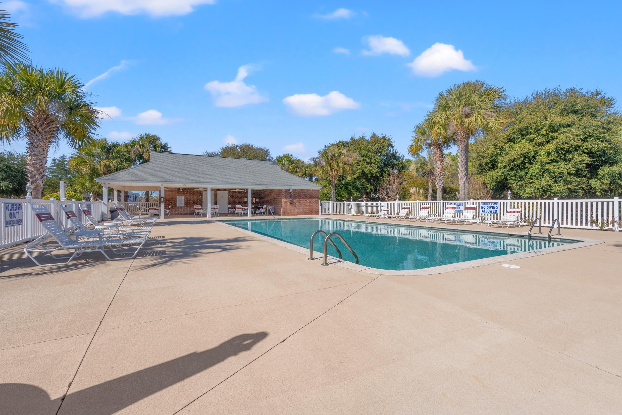 2077 Silvercrest Dr. Property Photo 35