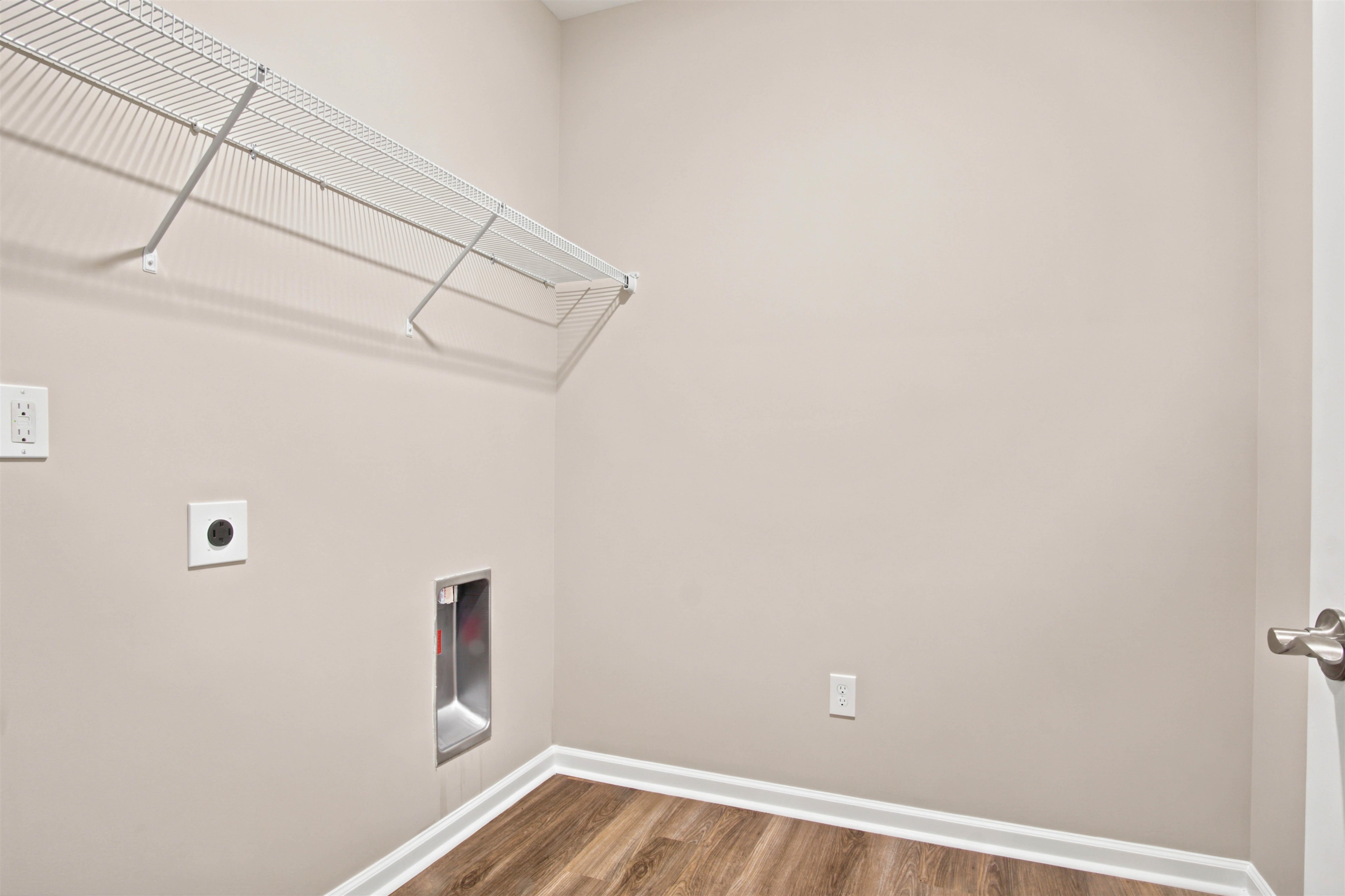 639 Millbrook Way Property Photo 8