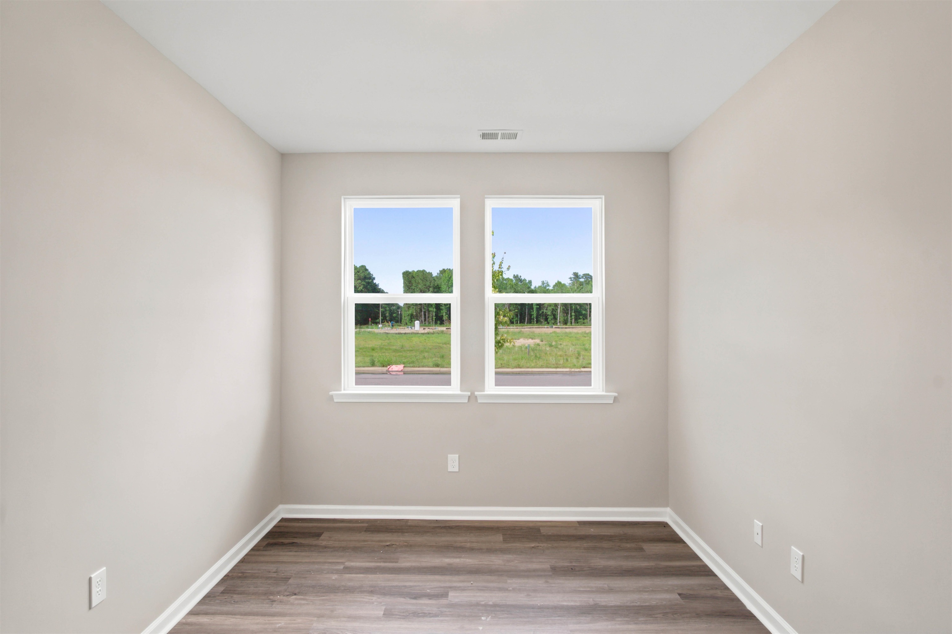 639 Millbrook Way Property Photo 9