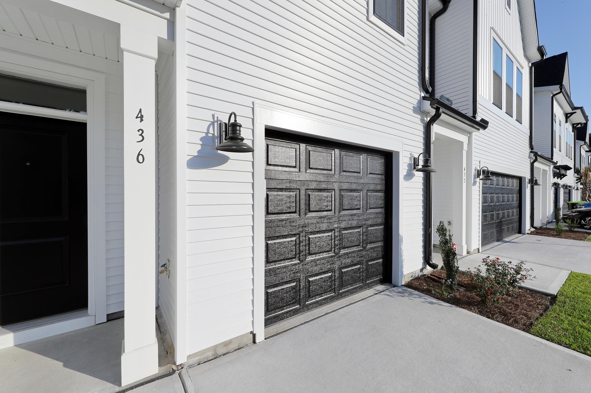 436 Ireland Way Property Photo 3